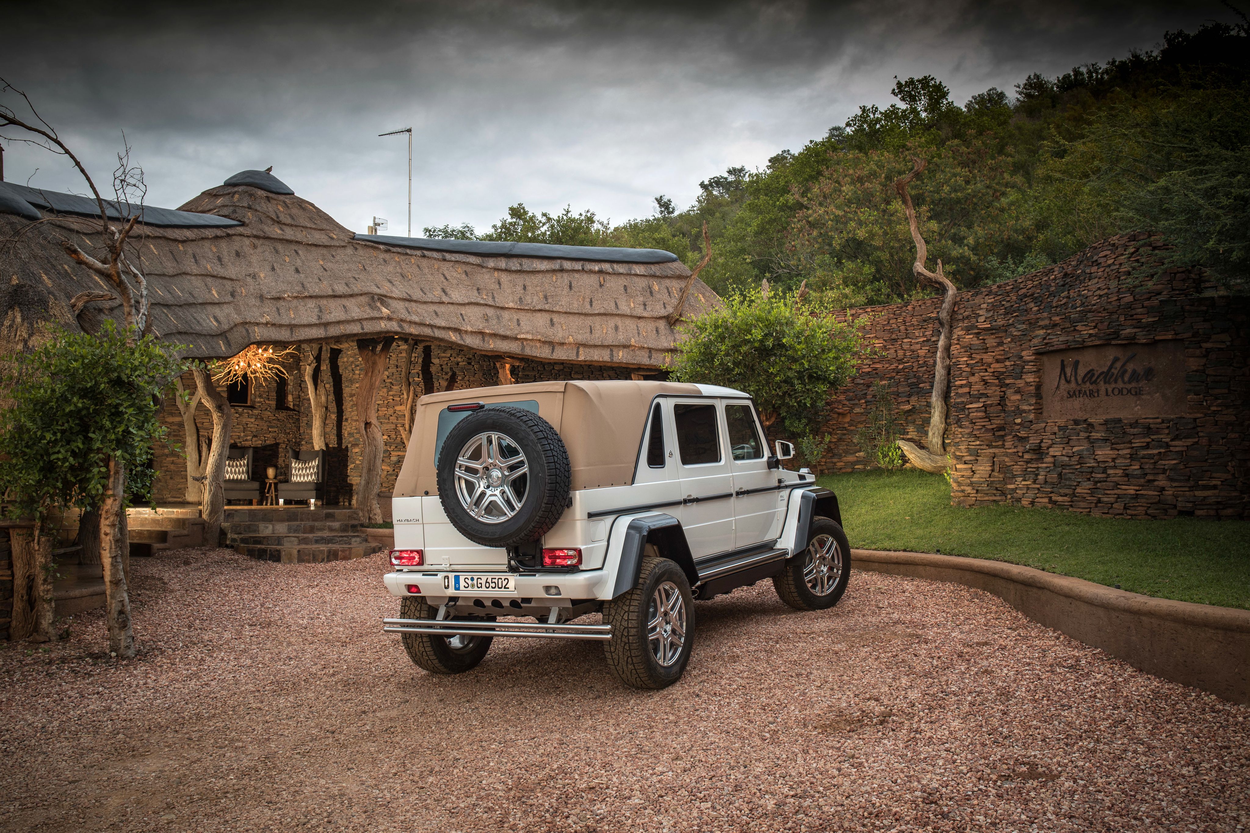 Wallpapers Jeep machine Mercedes-Maybach G 650 Landaulet 2017 on the desktop