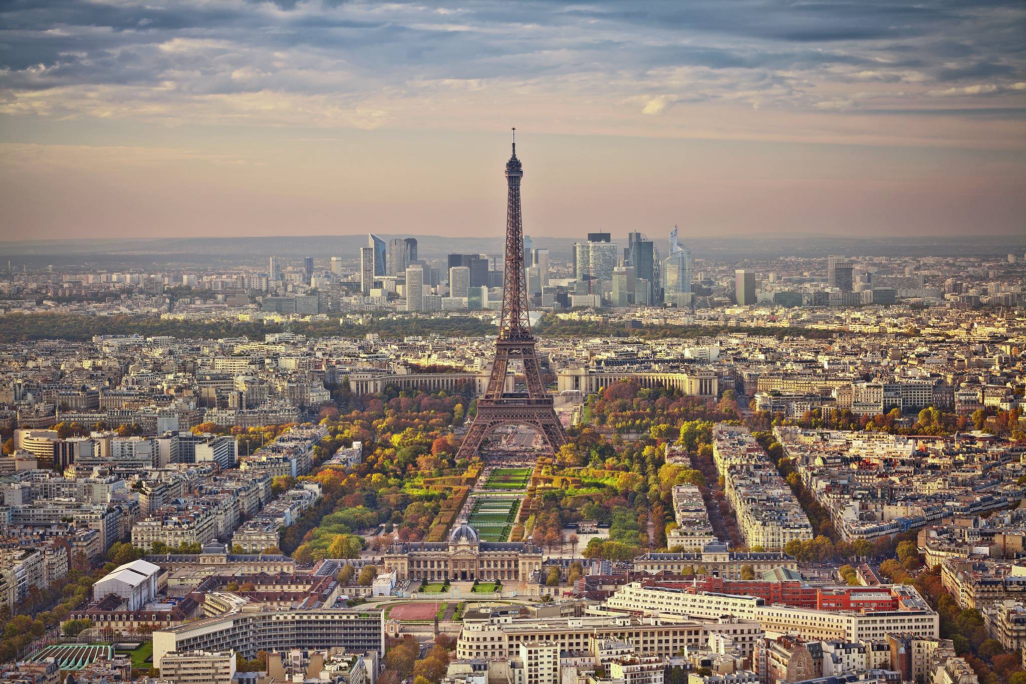 桌面上的壁纸航拍 巴黎 俯视图