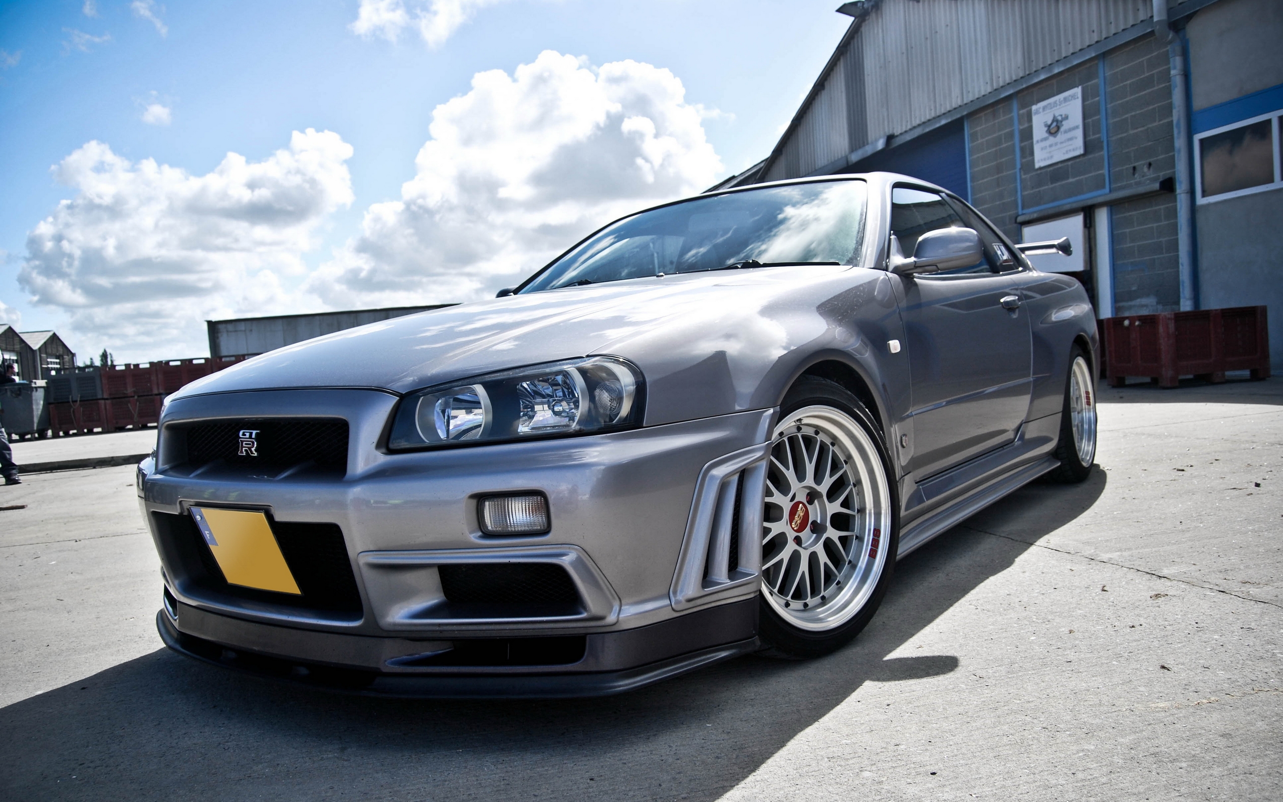 Wallpapers Nissan Skyline Silver on the desktop