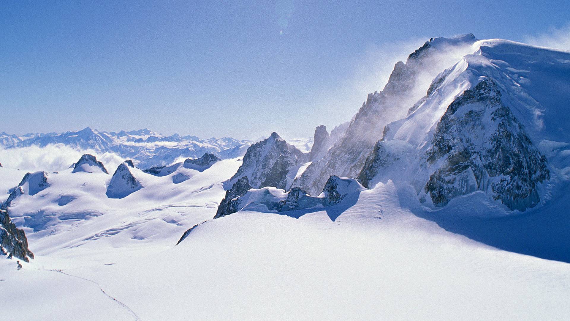 Wallpapers mountains peaks snowdrifts on the desktop