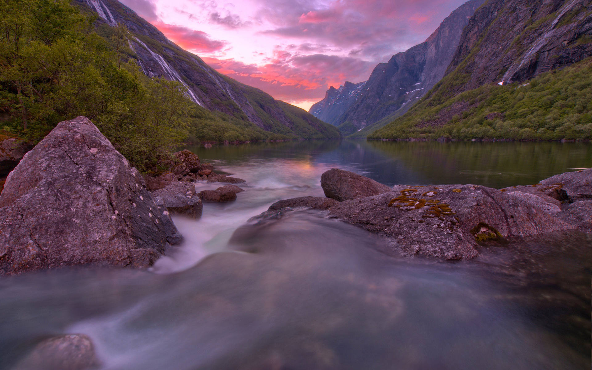 Wallpapers mountains sunset stones on the desktop