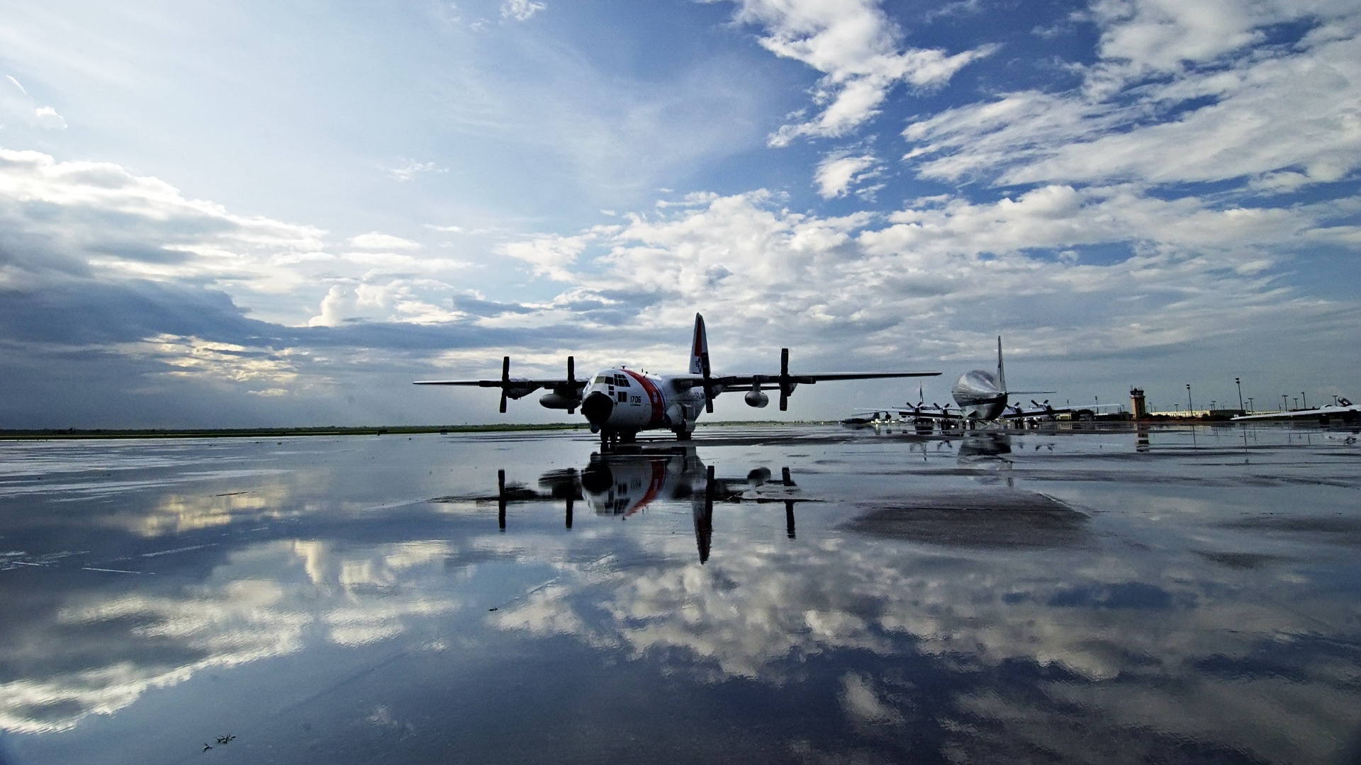 Free photo Airport after rain