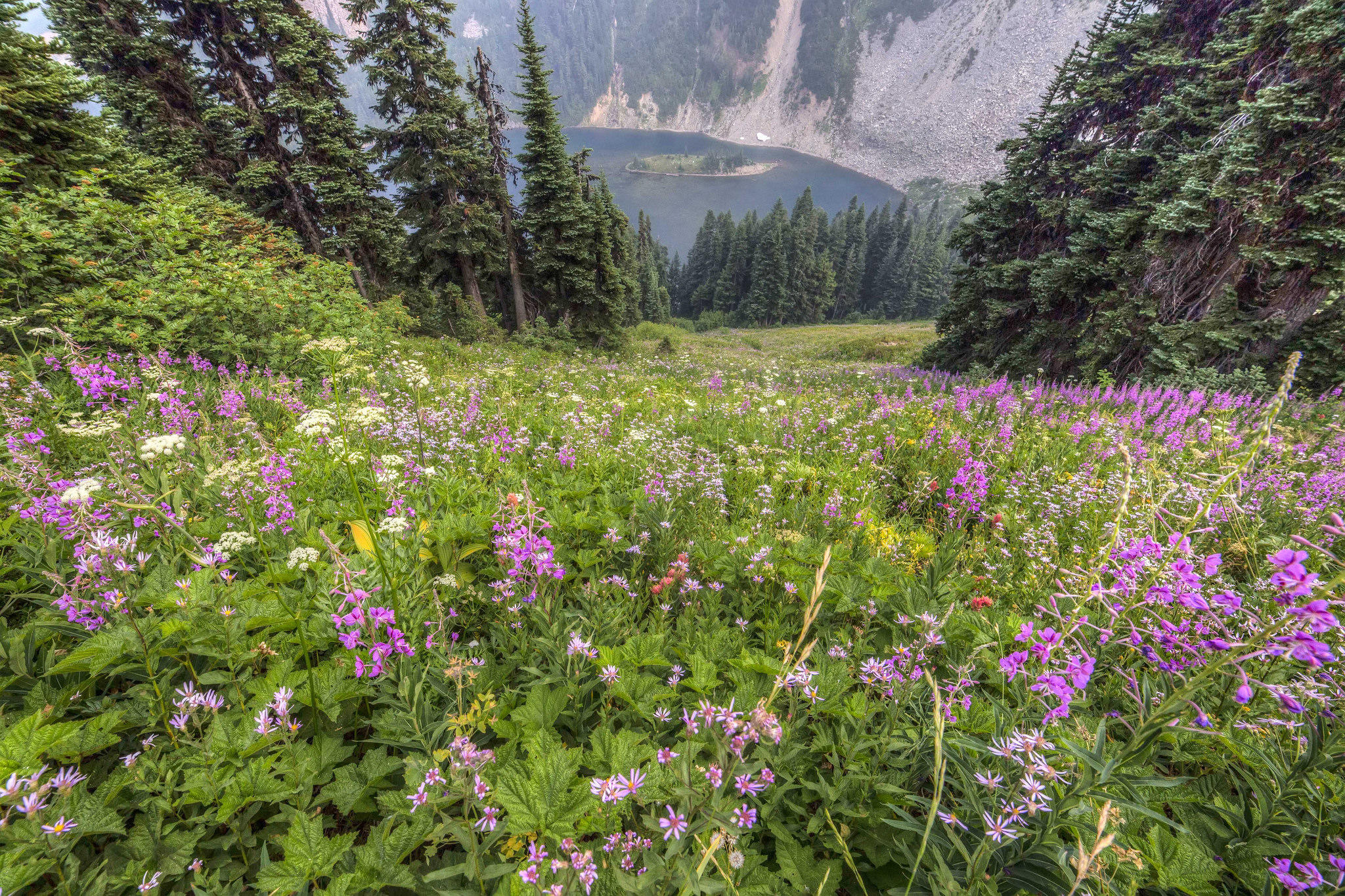 Wallpapers Lake Ann Skaletsky Skavitski valley Skagit County North Cascades on the desktop