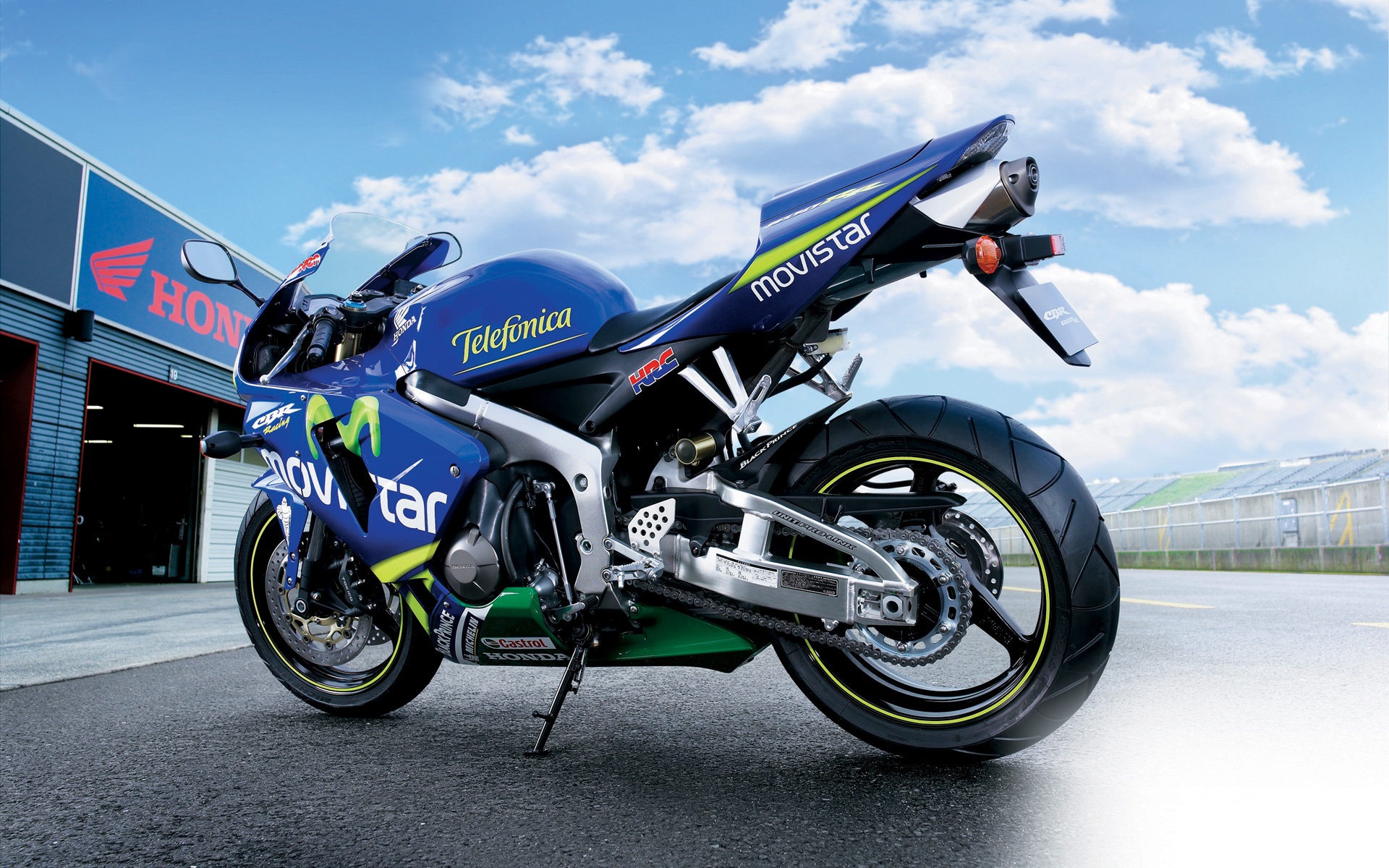 Wallpapers honda sportbike blue on the desktop