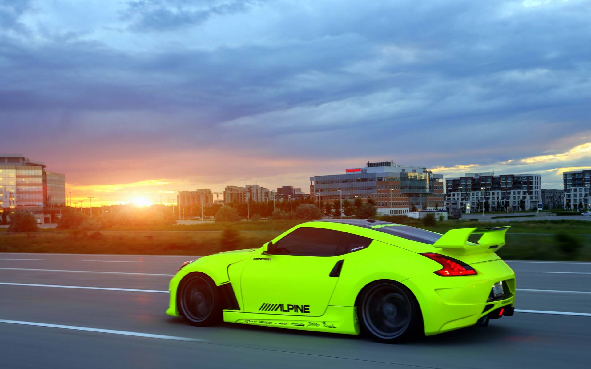 Free photo Beautiful wallpapers acidic, nissan 350z