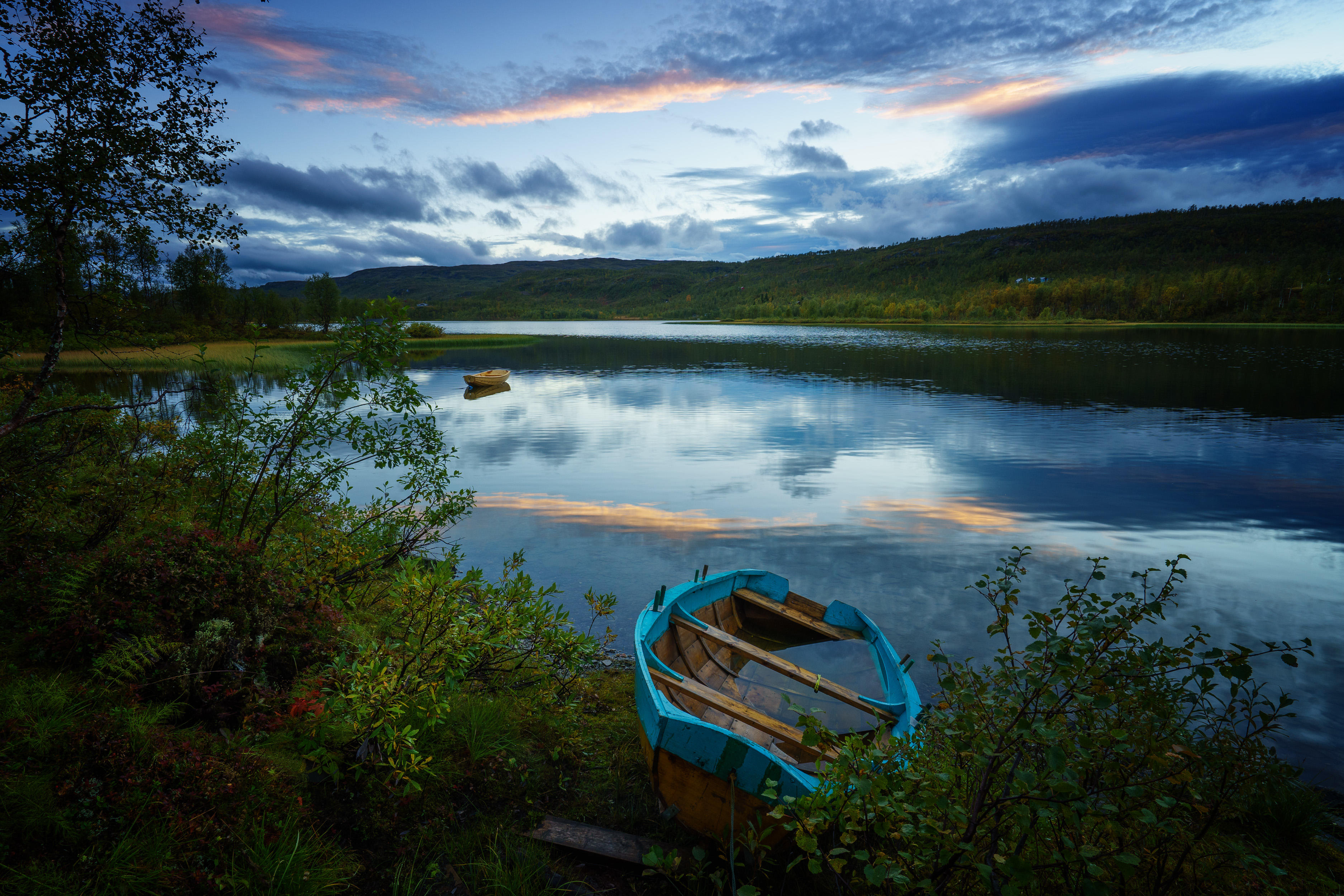 Wallpapers autumn sunset shore on the desktop