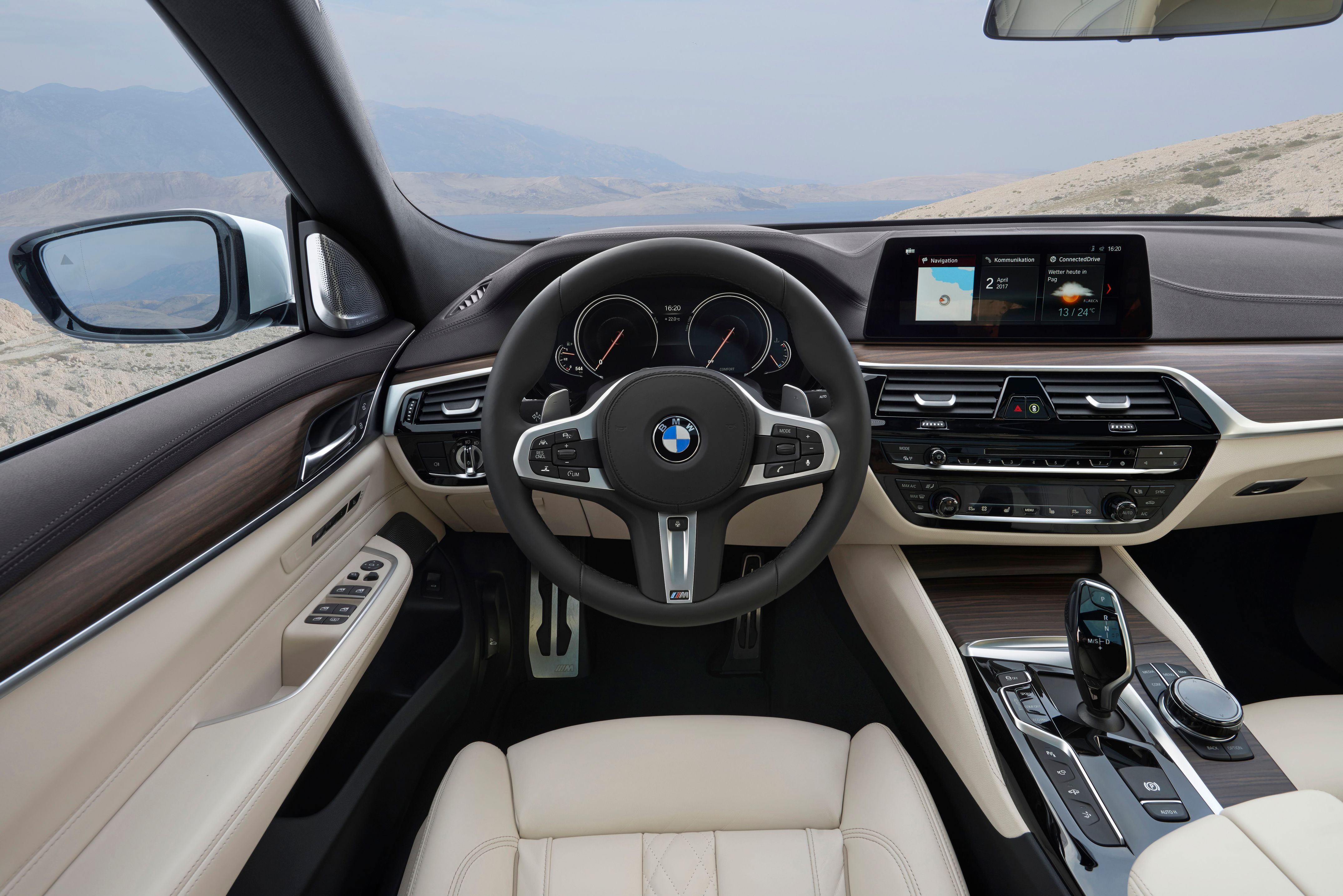 Обои руль BMW 6er Gran Tourismo 640i xDrive на рабочий стол