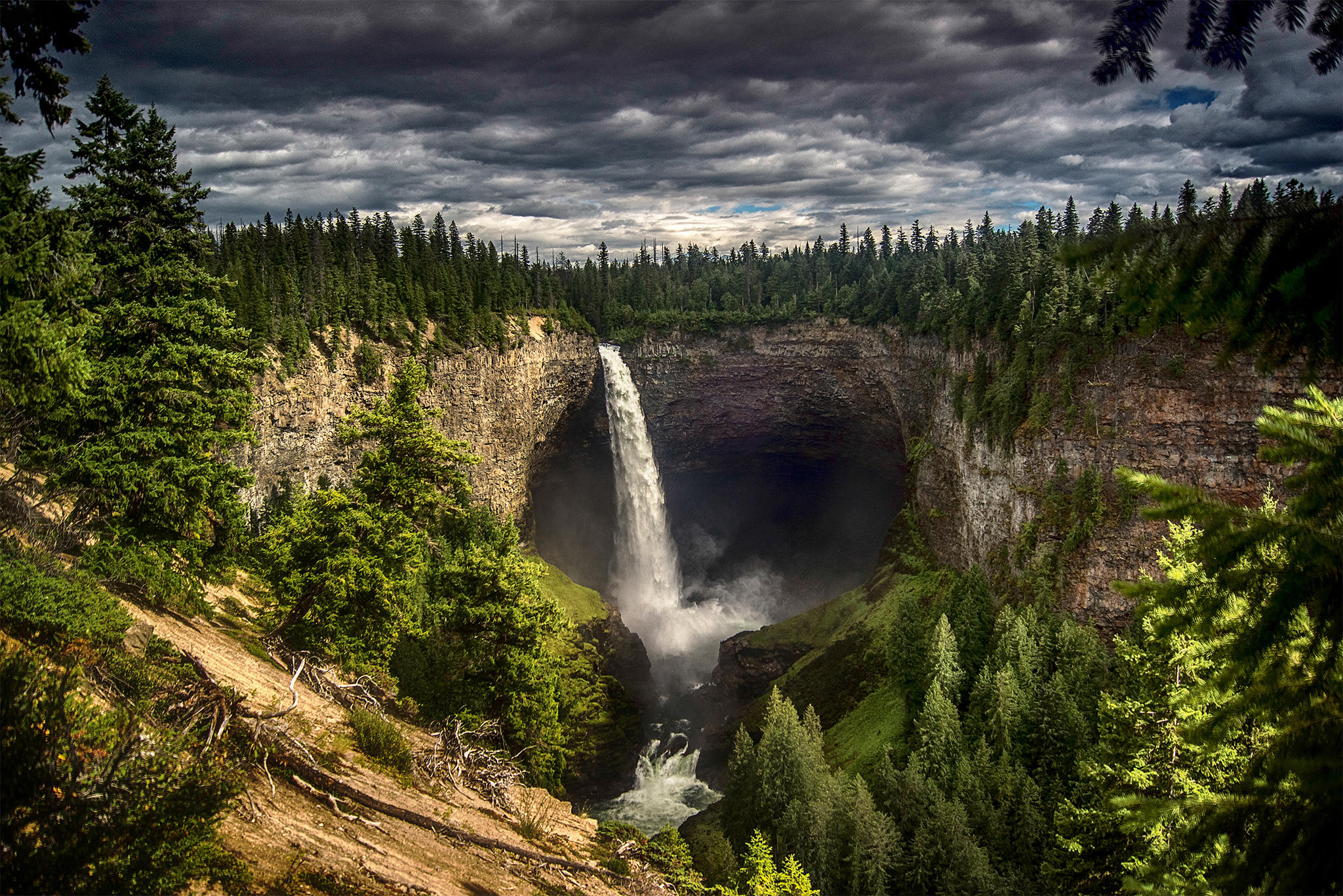 桌面上的壁纸威尔士灰色省级公园 加拿大 瀑布