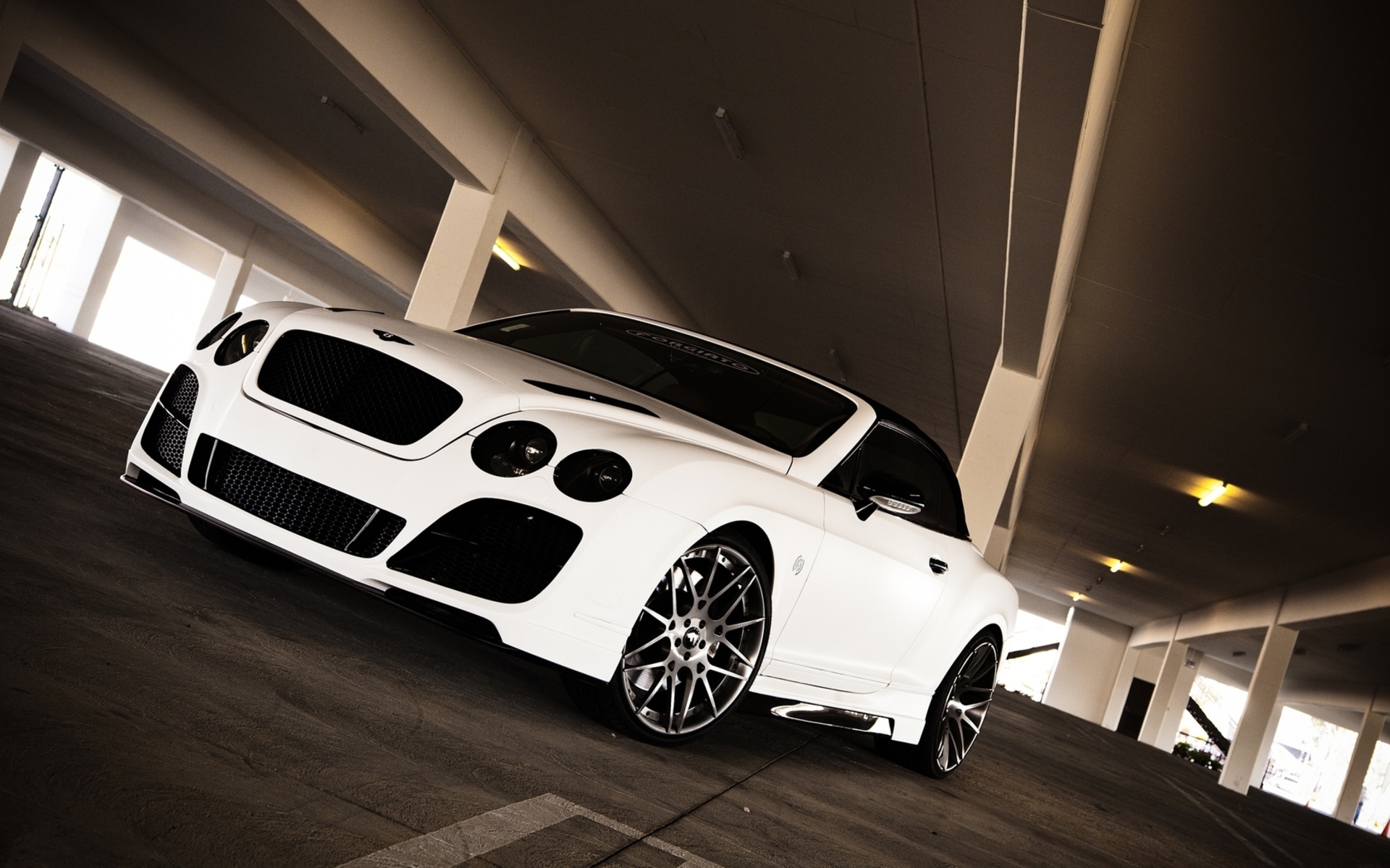 Wallpapers bentley white tuning on the desktop