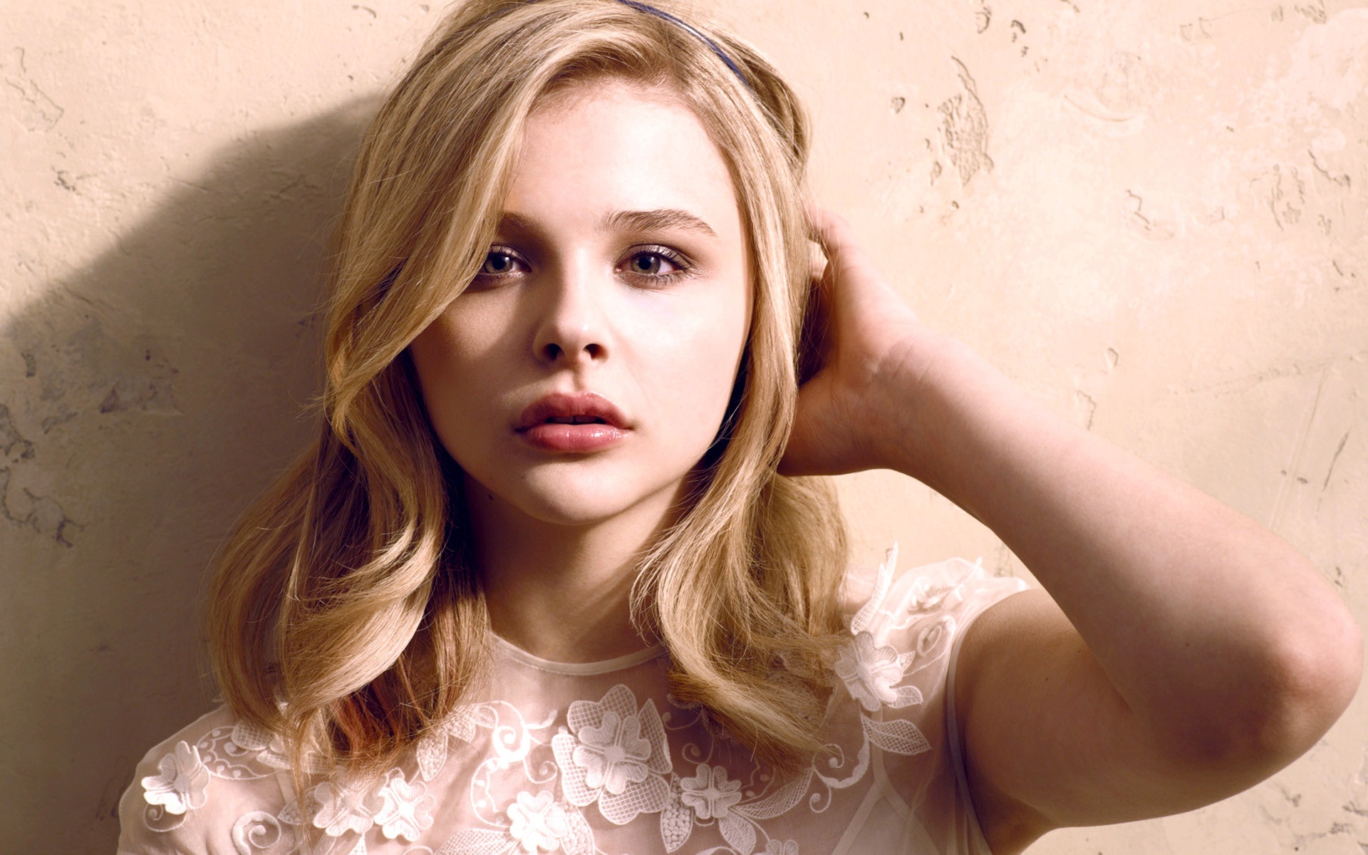 Wallpapers chloe grace moretz actress girl on the desktop