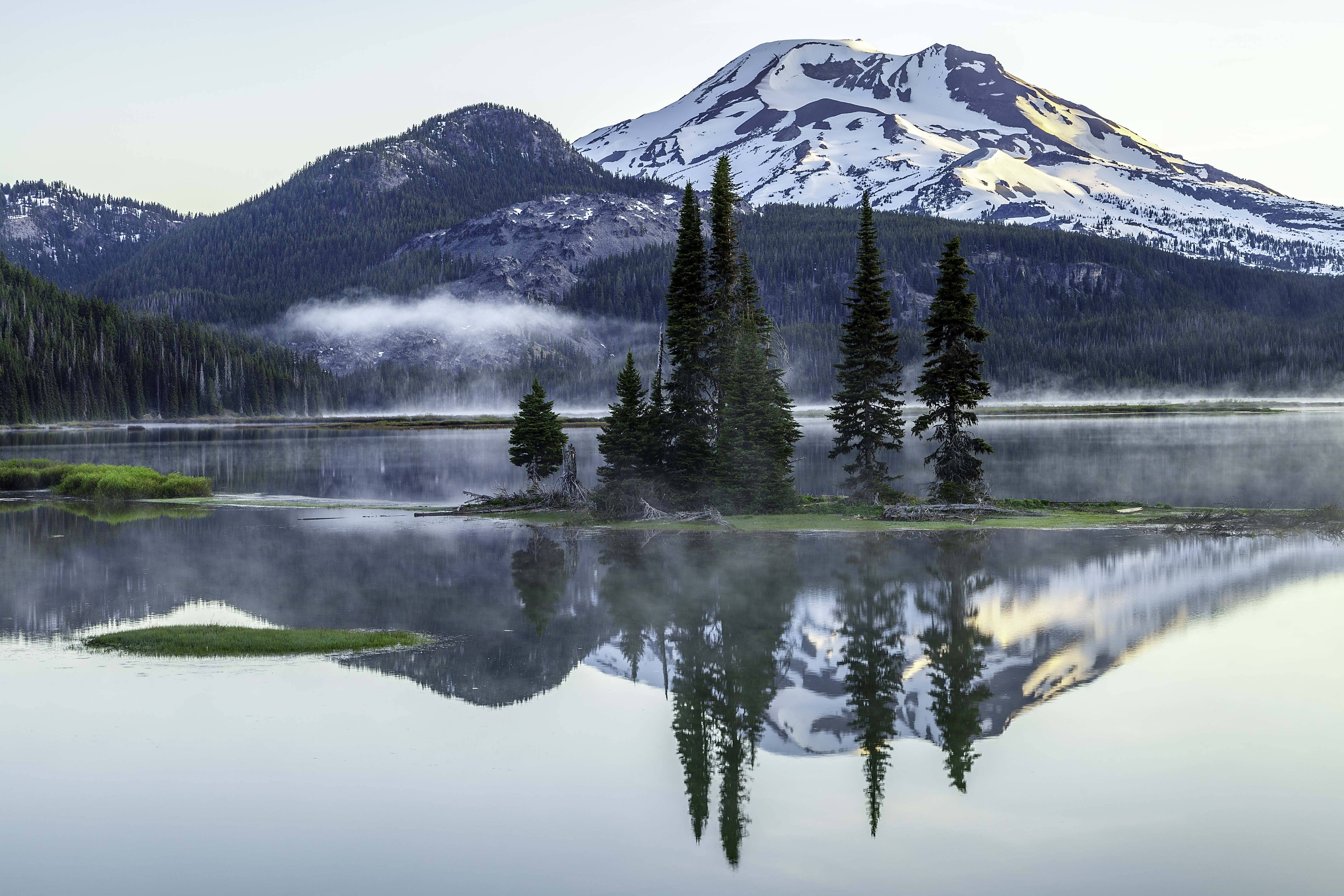 Обои Sparks Lake Deschutes County Oregon на рабочий стол