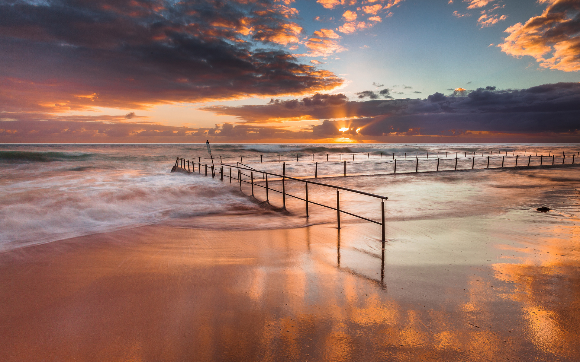 Wallpapers landscapes ocean clouds on the desktop