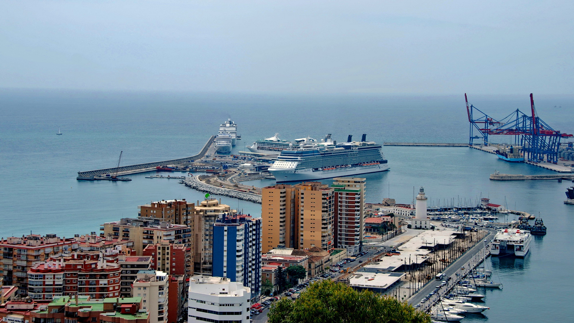 Wallpapers boats port city on the desktop