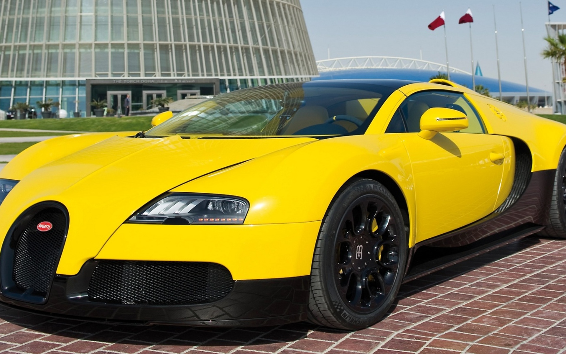 Wallpapers bugatti yellow tower on the desktop