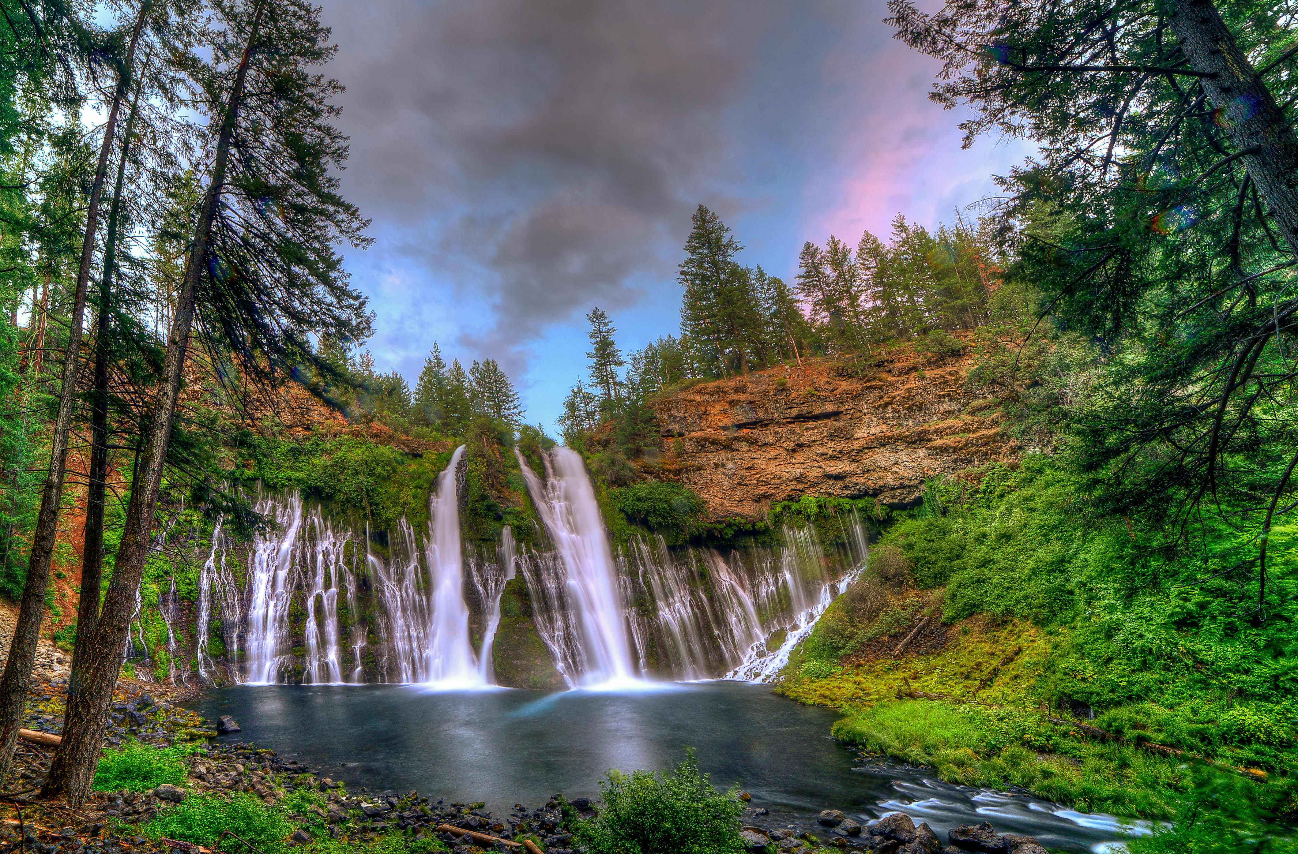 Обои Burney Falls Северная Калифорния водопад на рабочий стол