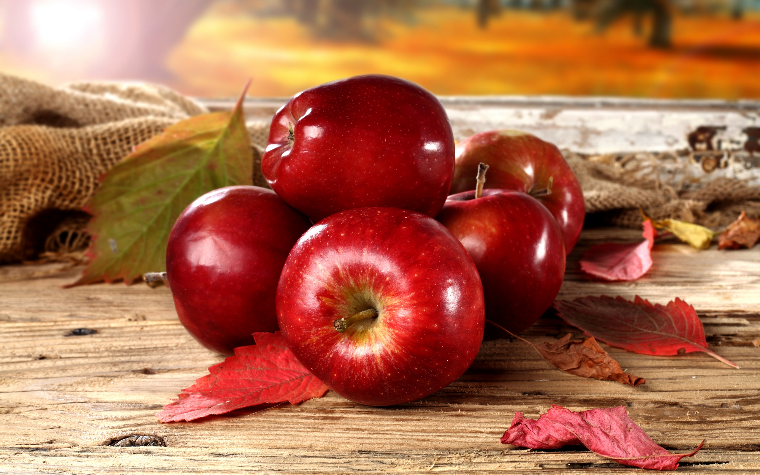 桌面上的壁纸水果 苹 树叶