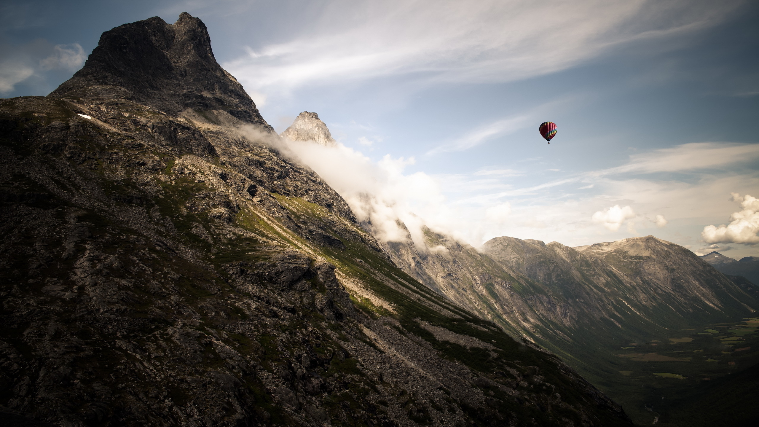 Wallpapers rocks mountains parachute on the desktop