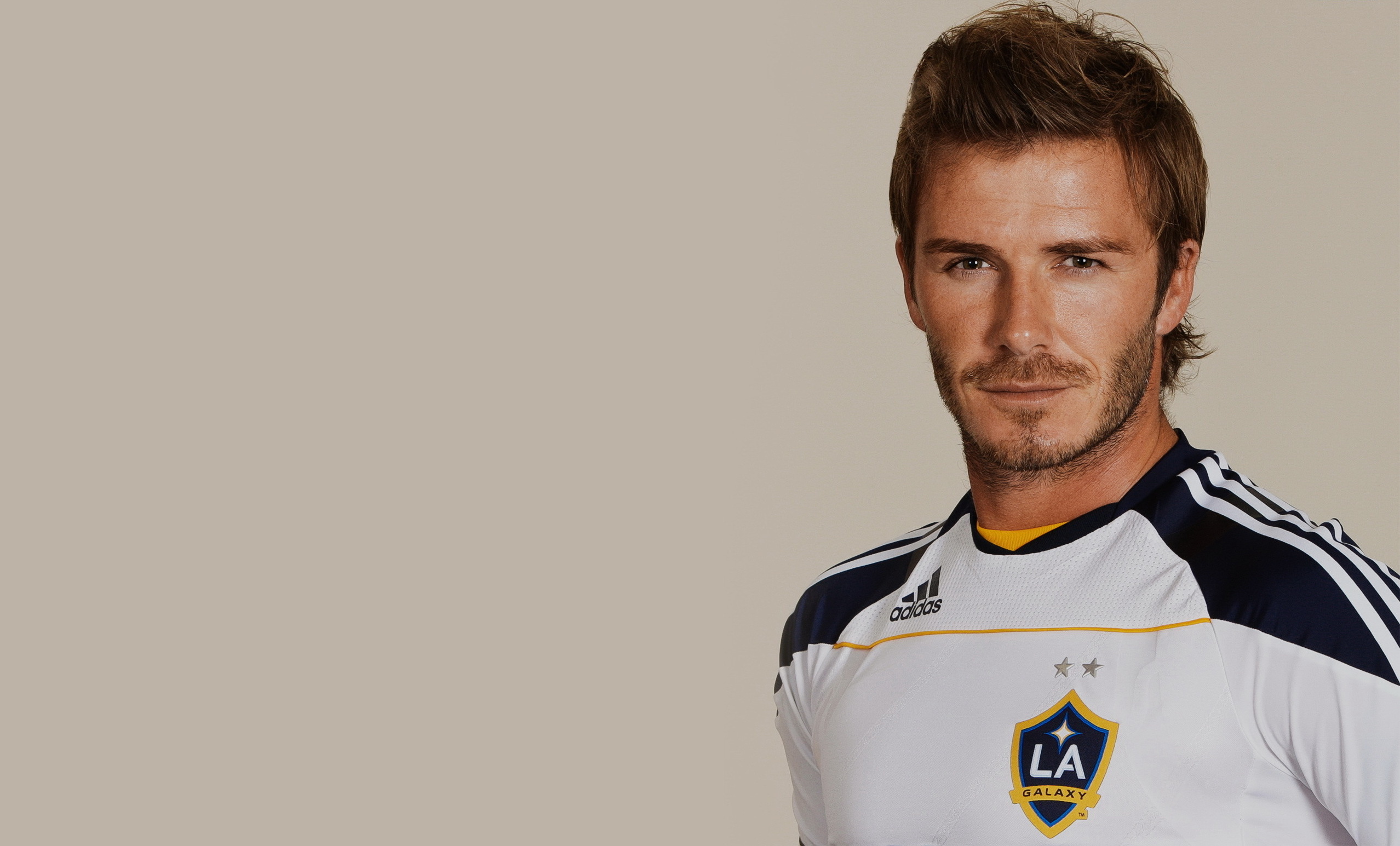 Wallpapers soccer football david beckham wallpaper on the desktop