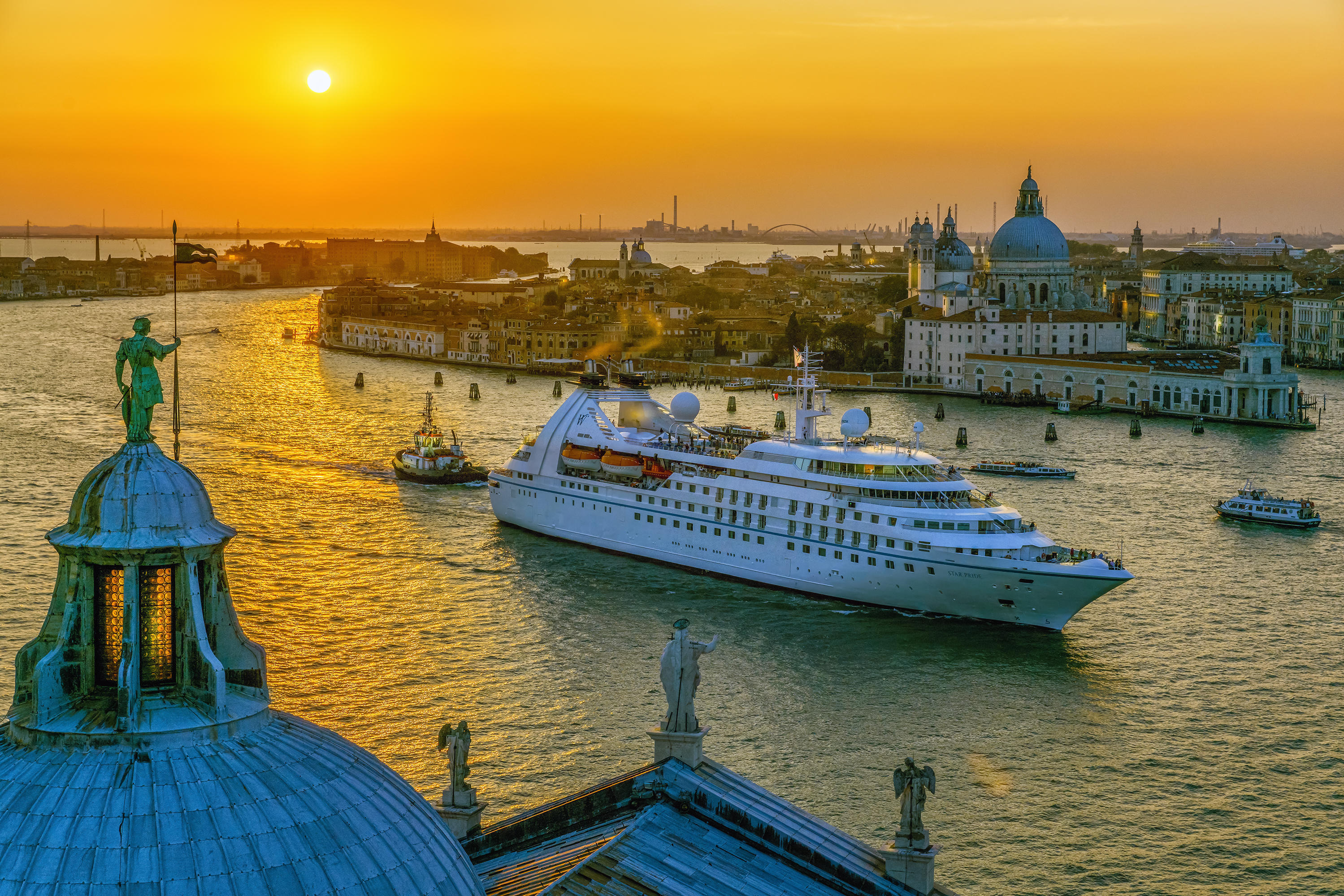 Wallpapers Venetia Italy ships on the desktop