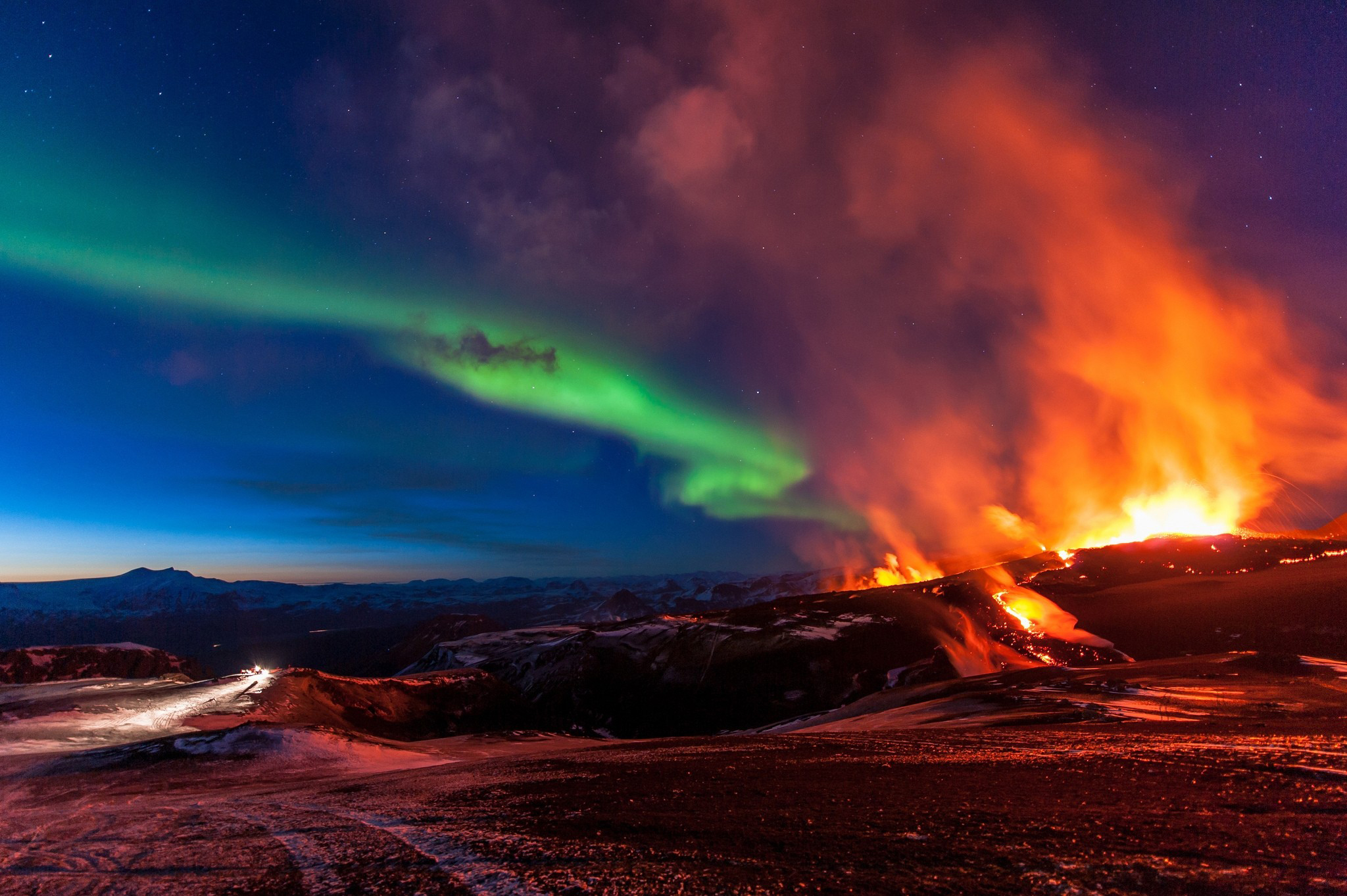 Wallpapers Iceland night aurora borealis on the desktop