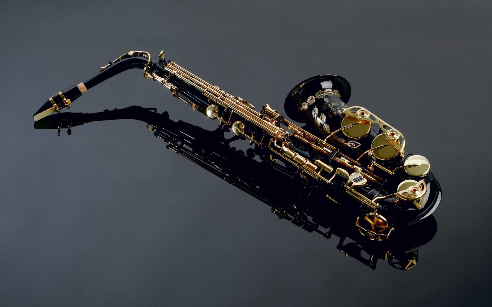 Wallpapers saxophone keys metal on the desktop