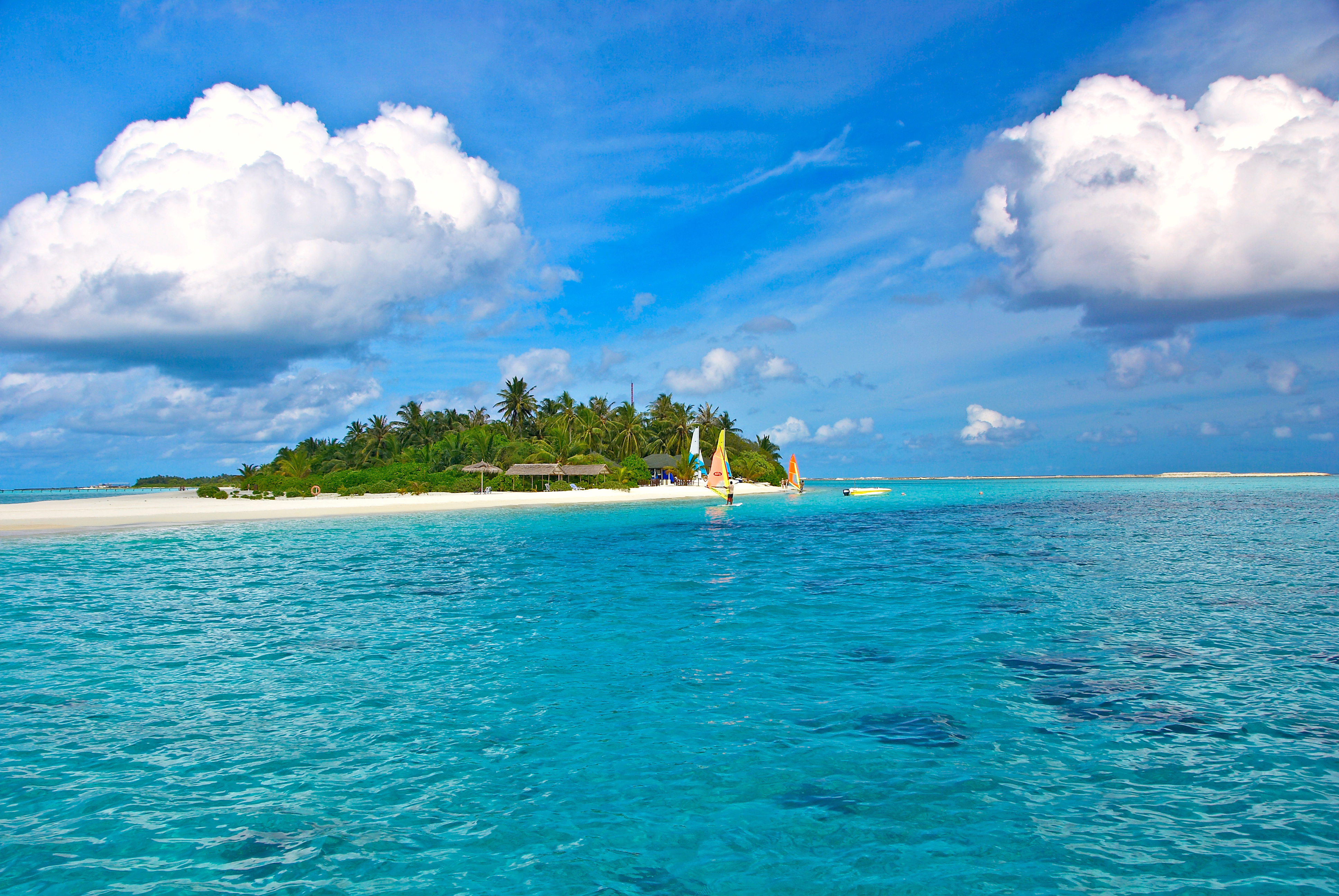 Wallpapers Maldives blue water tropics on the desktop