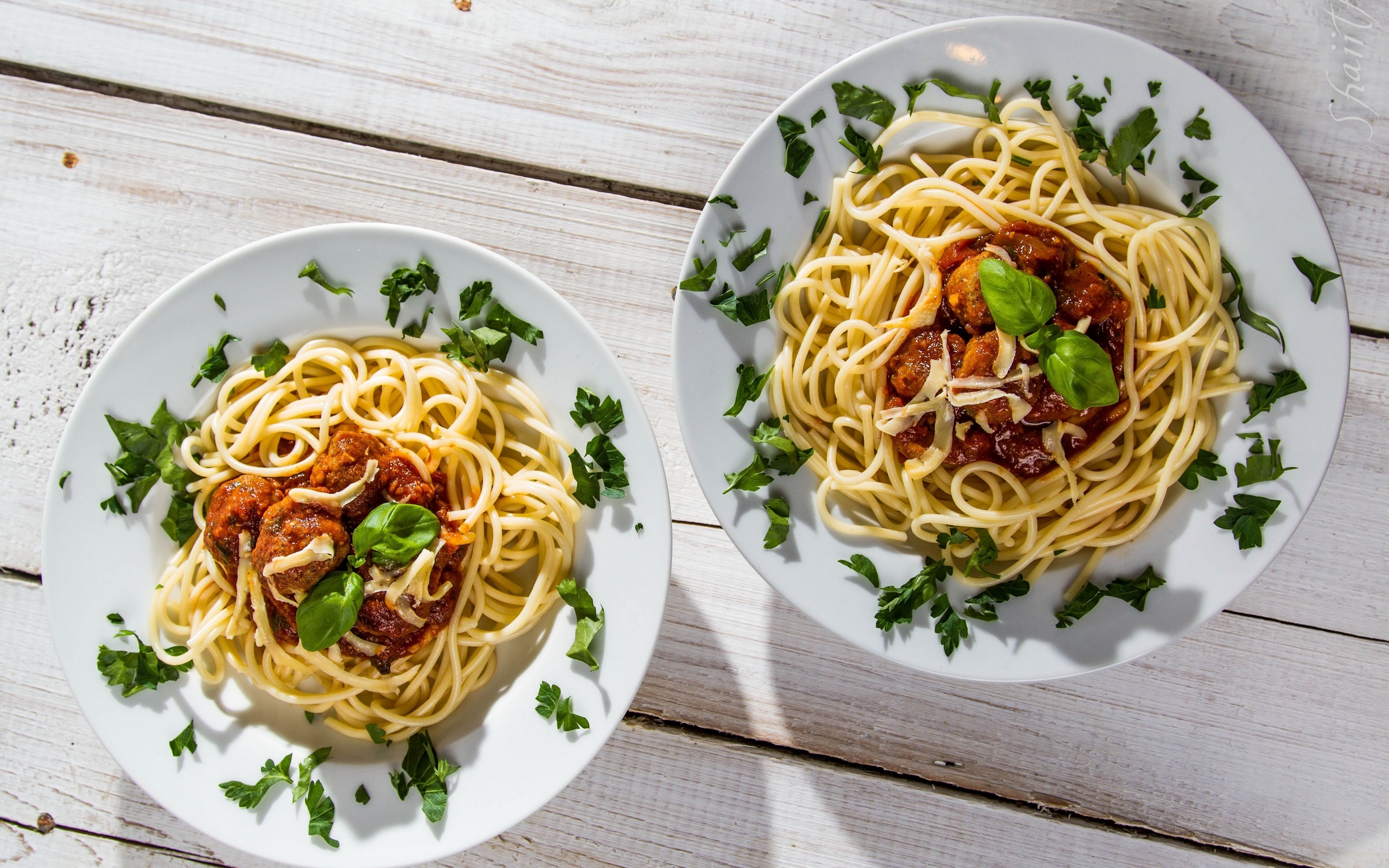 Wallpapers noodles pasta plates on the desktop