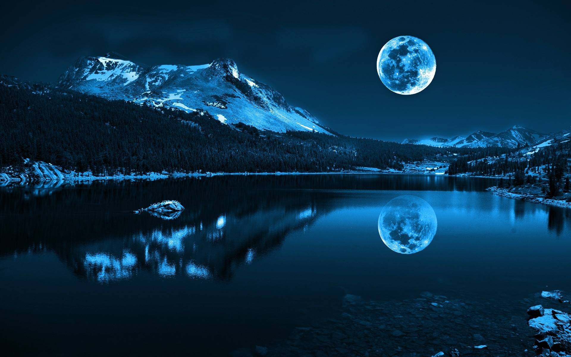 桌面上的壁纸湖 晚上 大月亮