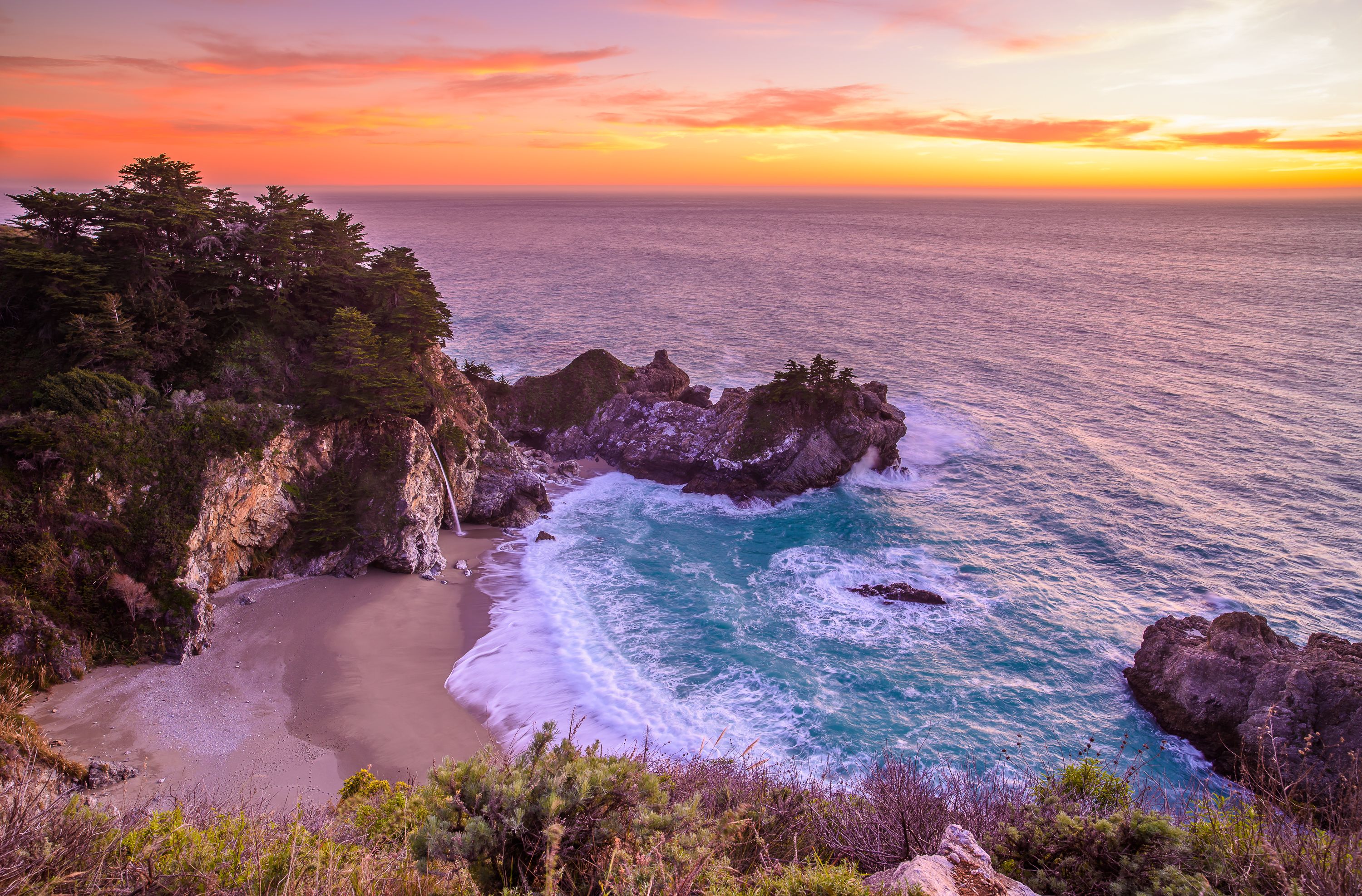 Wallpapers shore McWay Falls Big Sur on the desktop