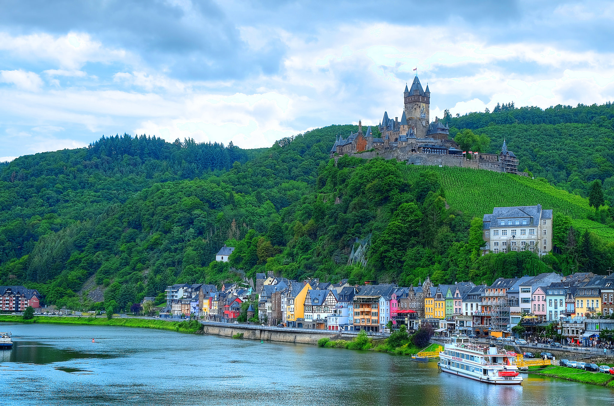 Wallpapers city Cochem river on the desktop