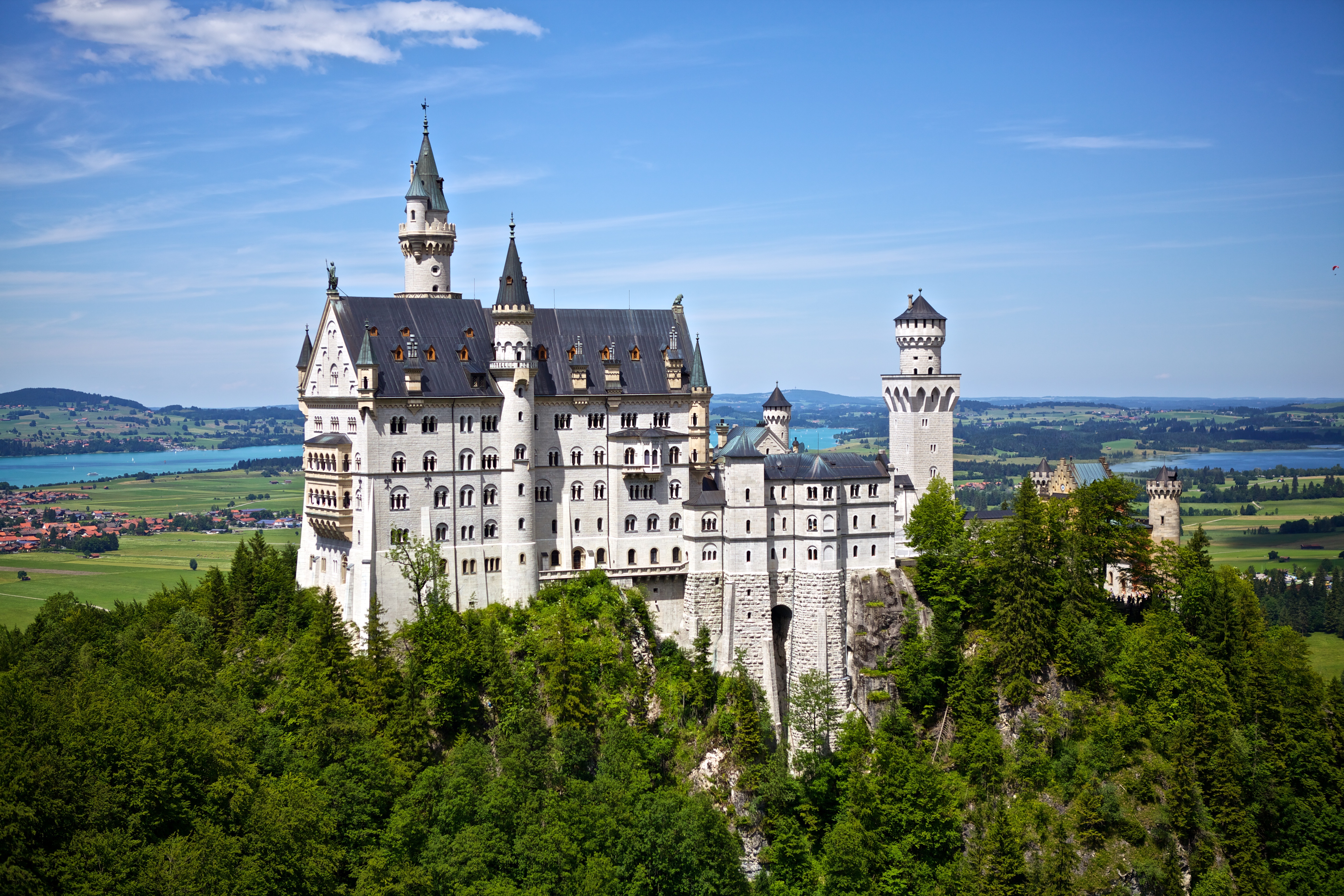 Free photo Castle on a mountain in Germany Neuschwanstein