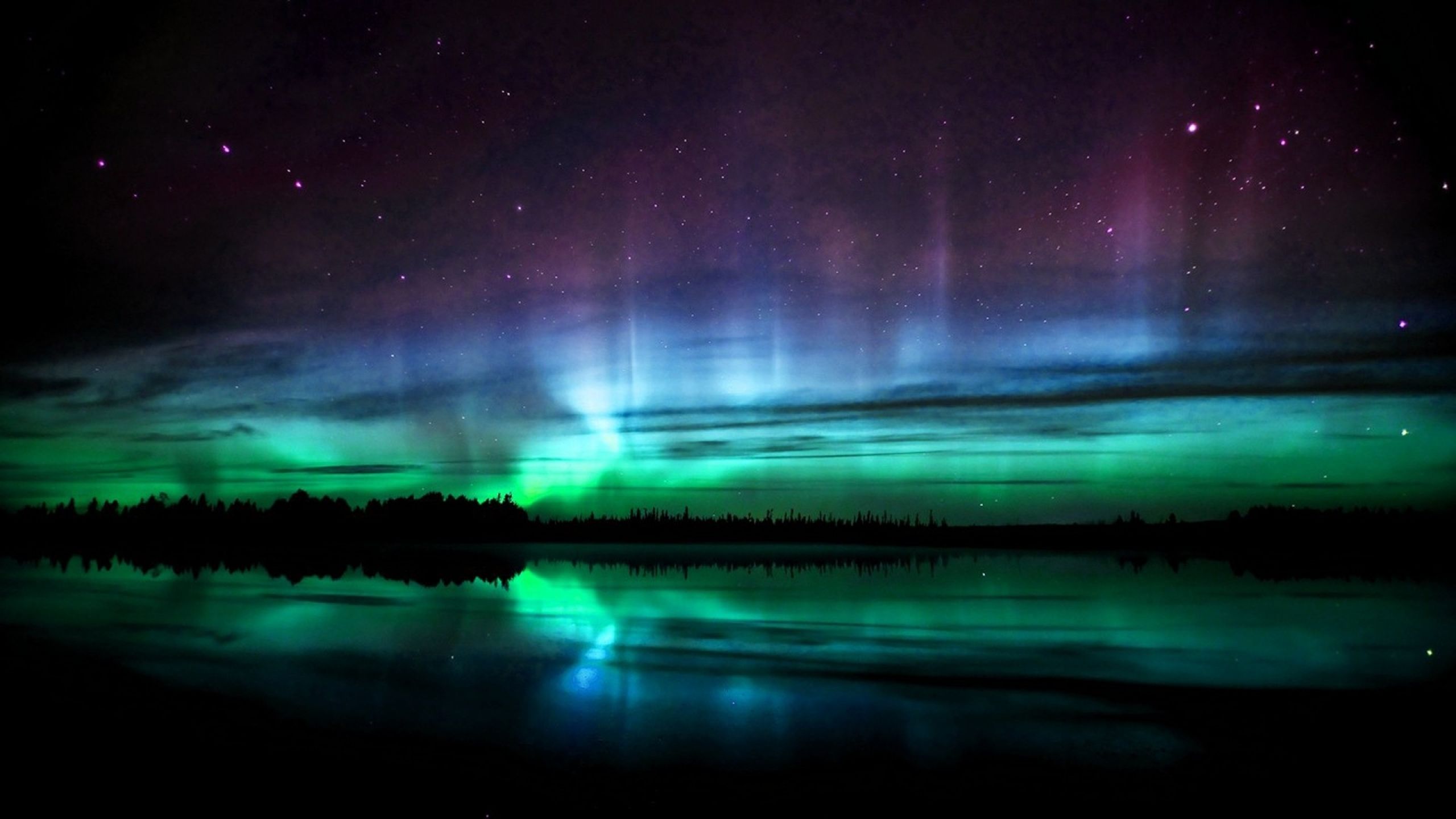 Wallpapers Aurora Borealis green on the desktop