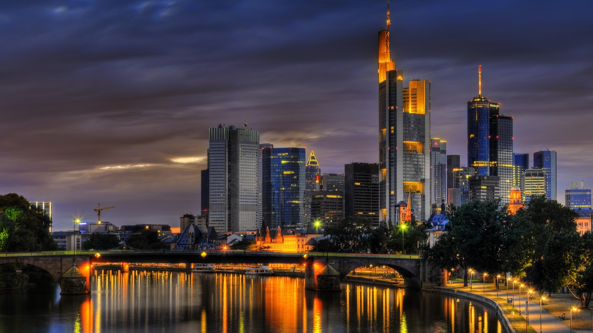 Wallpapers Frankfurt am Main Germany building on the desktop