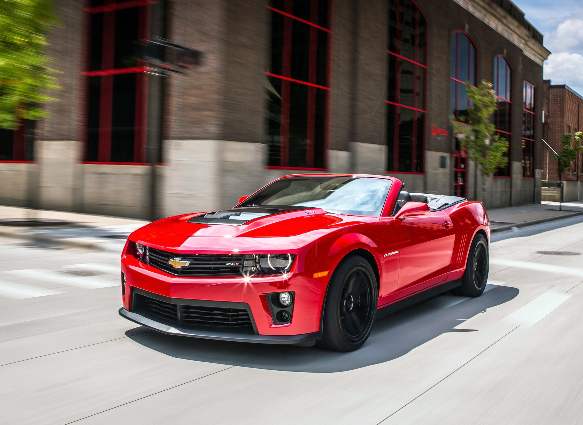 Обои обои chevrolet camaro zl1 в движении кабриолеты muscle cars на рабочий стол