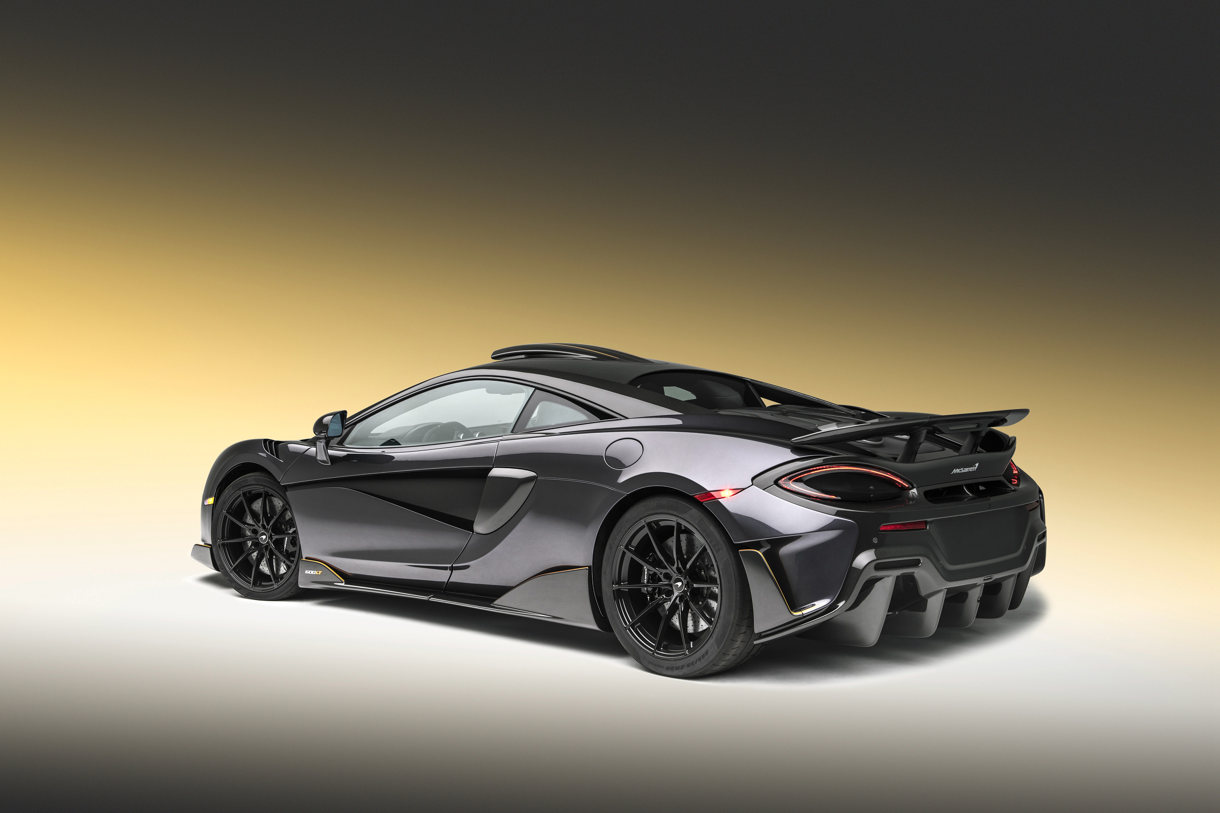 Wallpapers Mclaren 600LT 2018 cars automobiles on the desktop