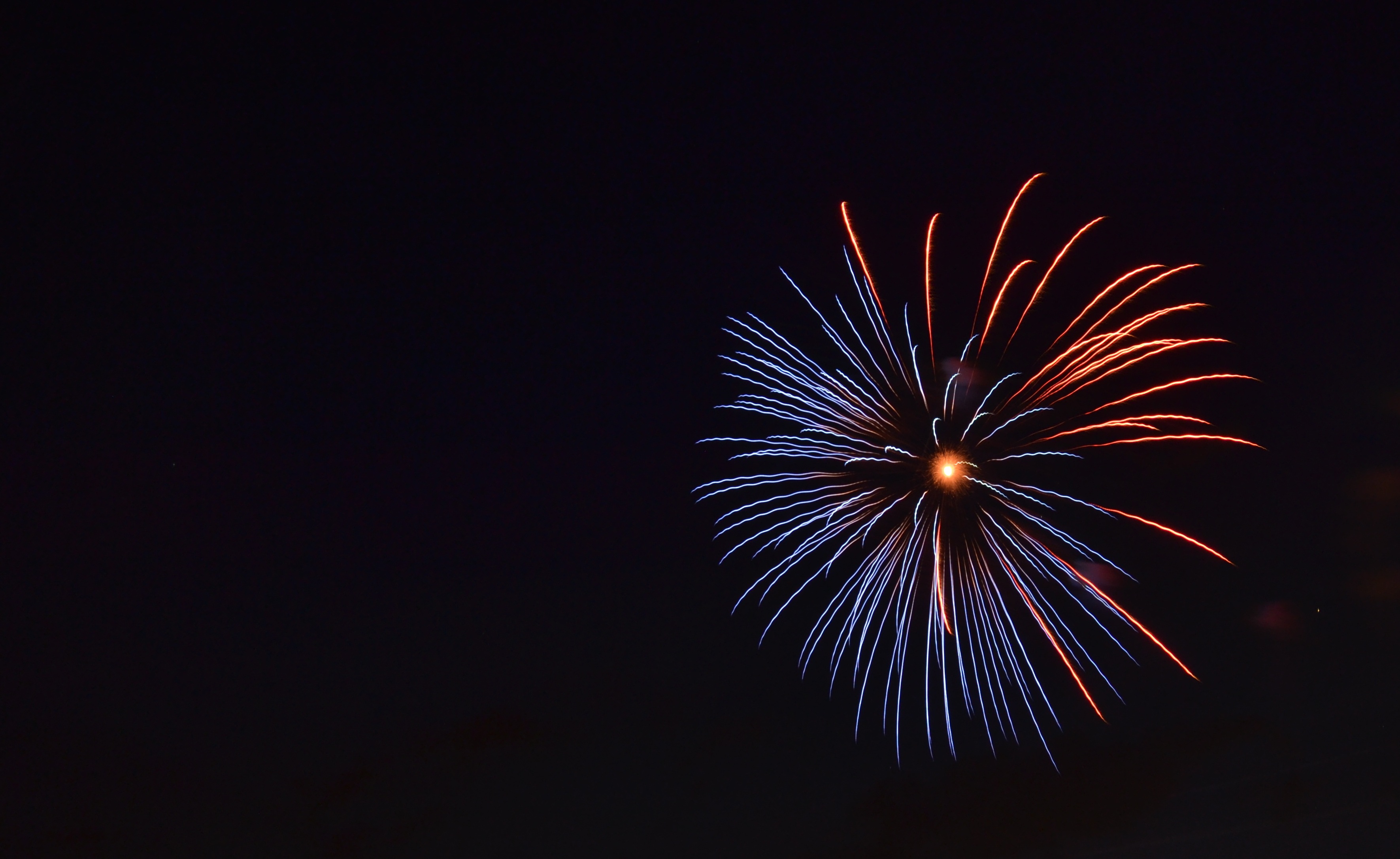 Обои фейерверк фотографии город на рабочий стол