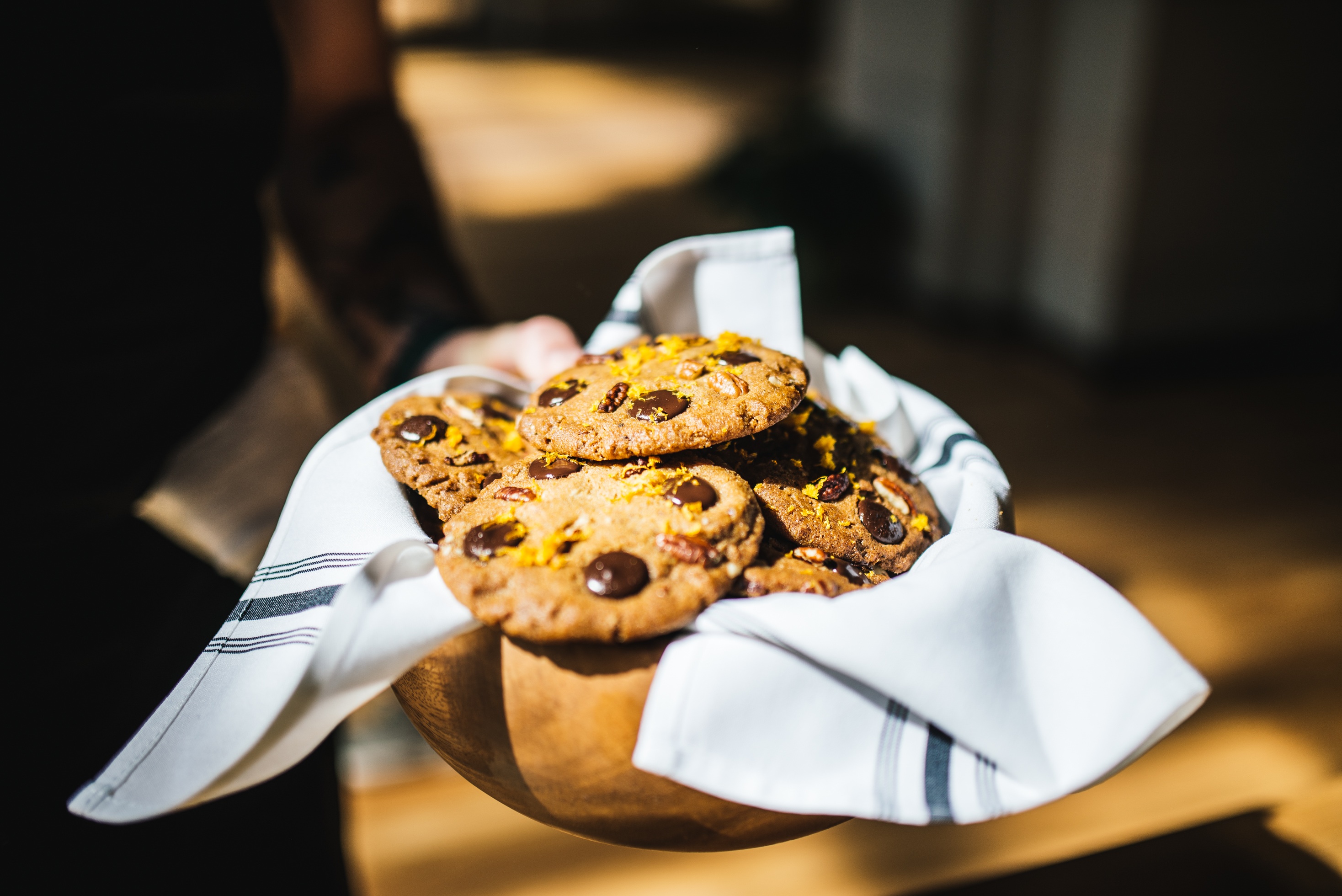 Free photo Oatmeal cookies with chocolate