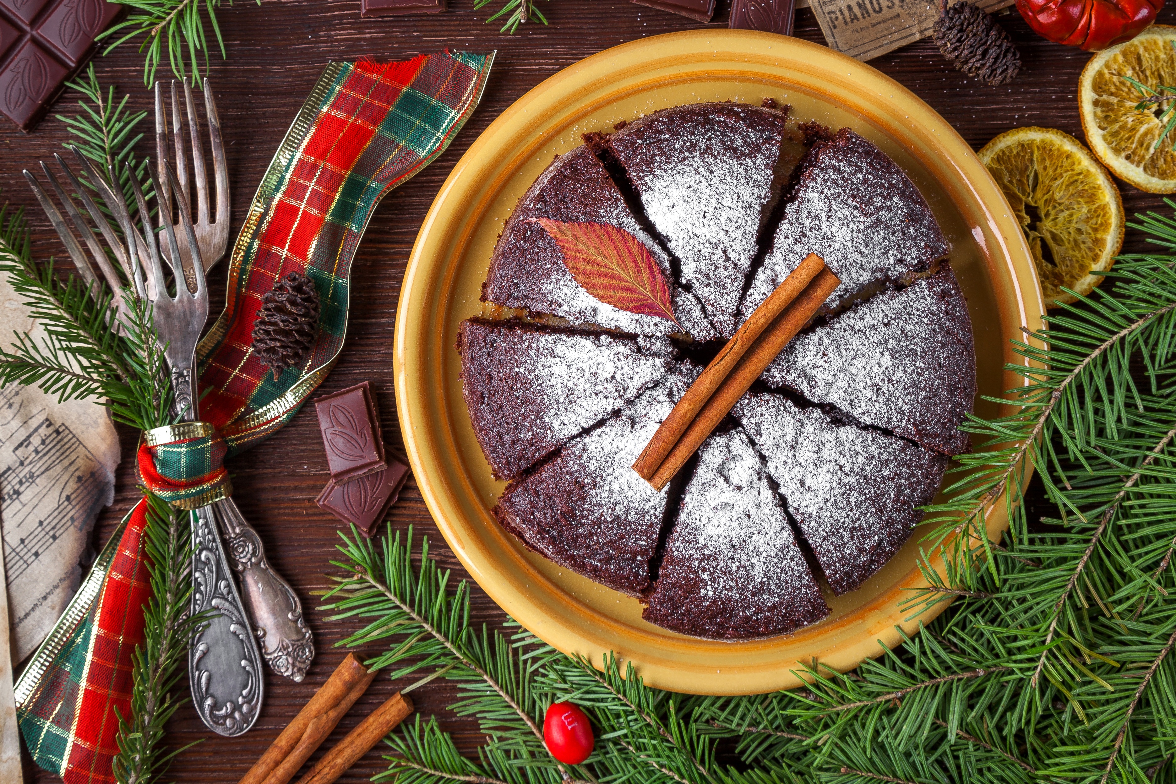 Free photo Pie sprinkled with powdered sugar.