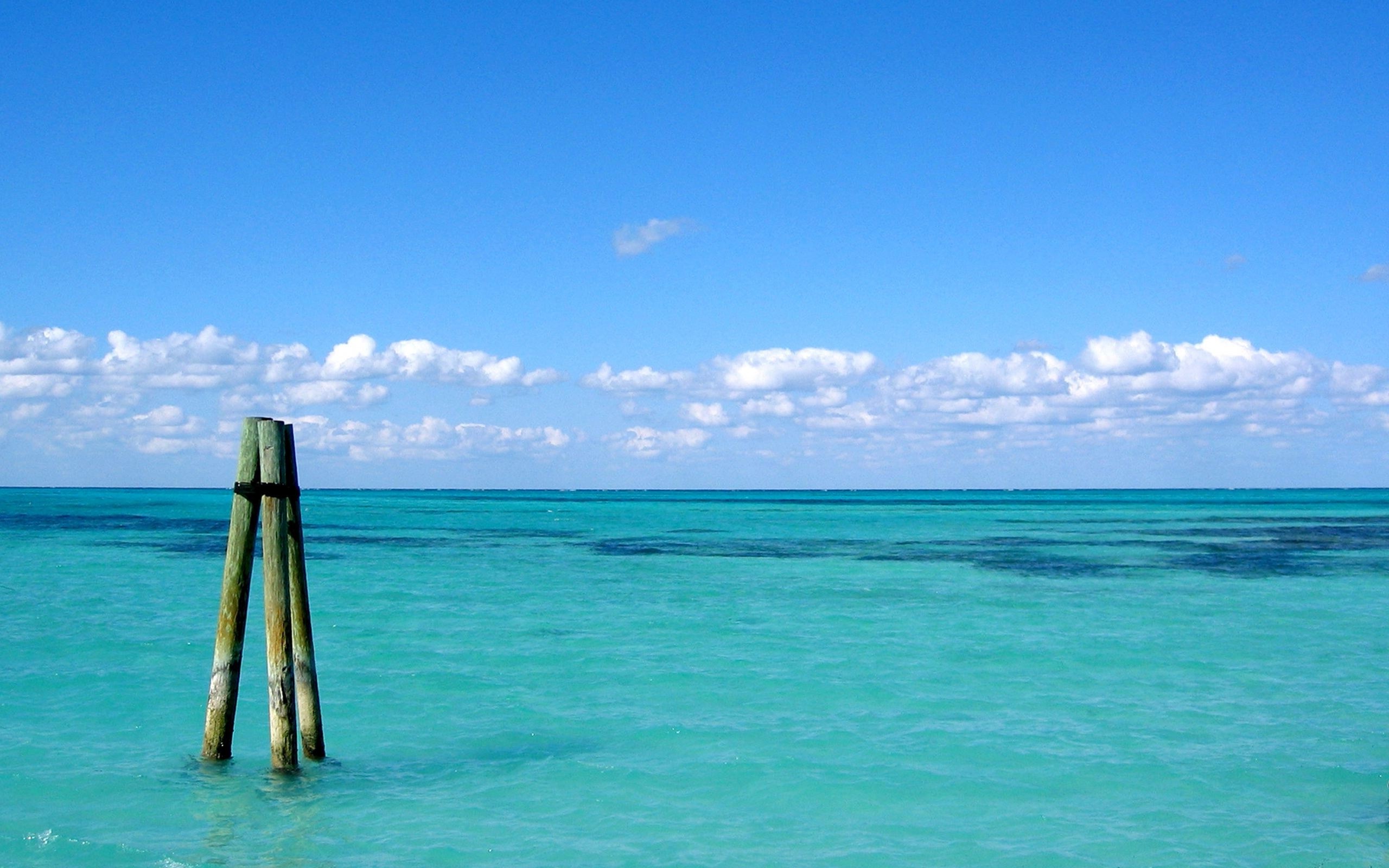 Free photo Beautiful blue sea