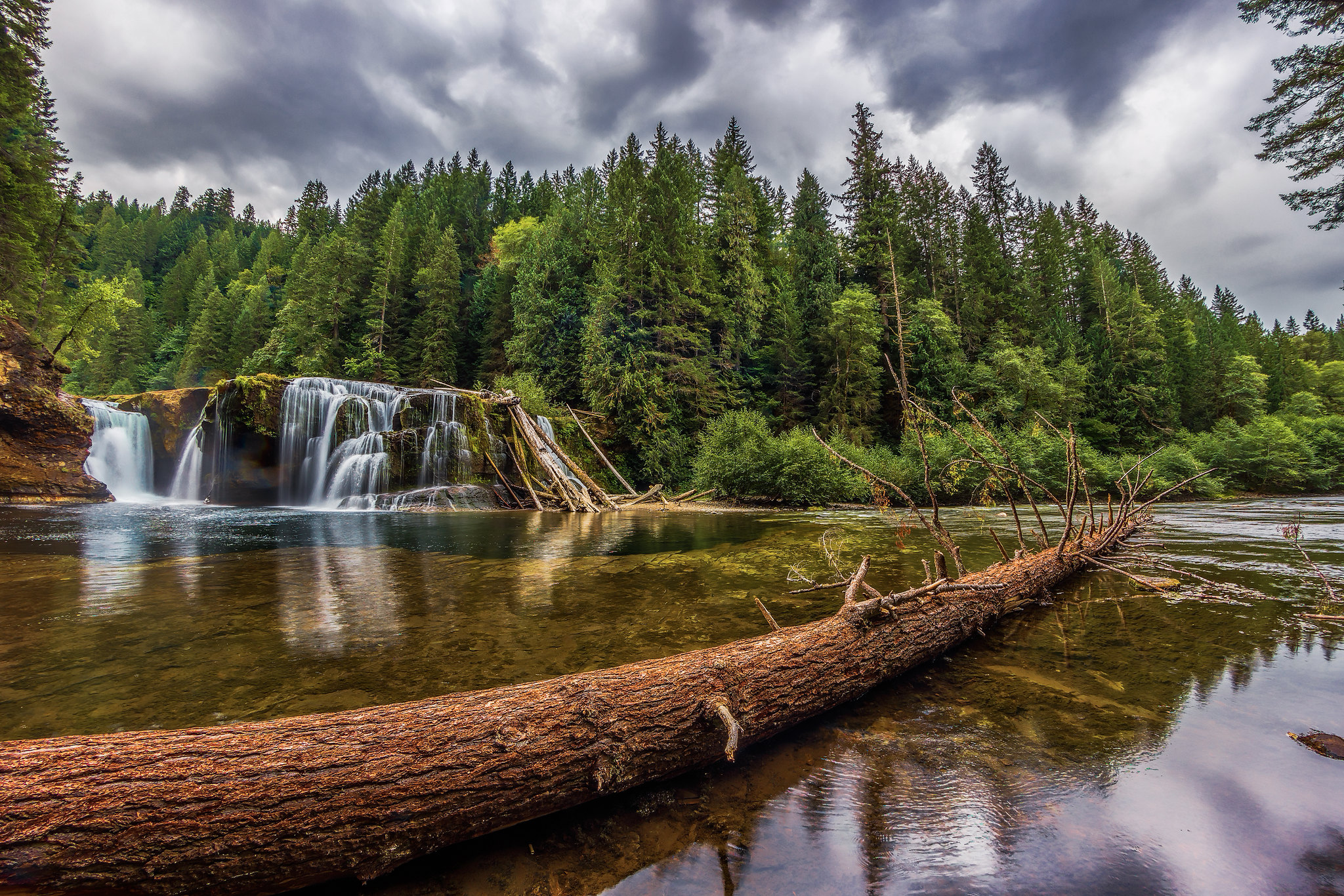 Free photo Lower Lewis River Falls - водопад