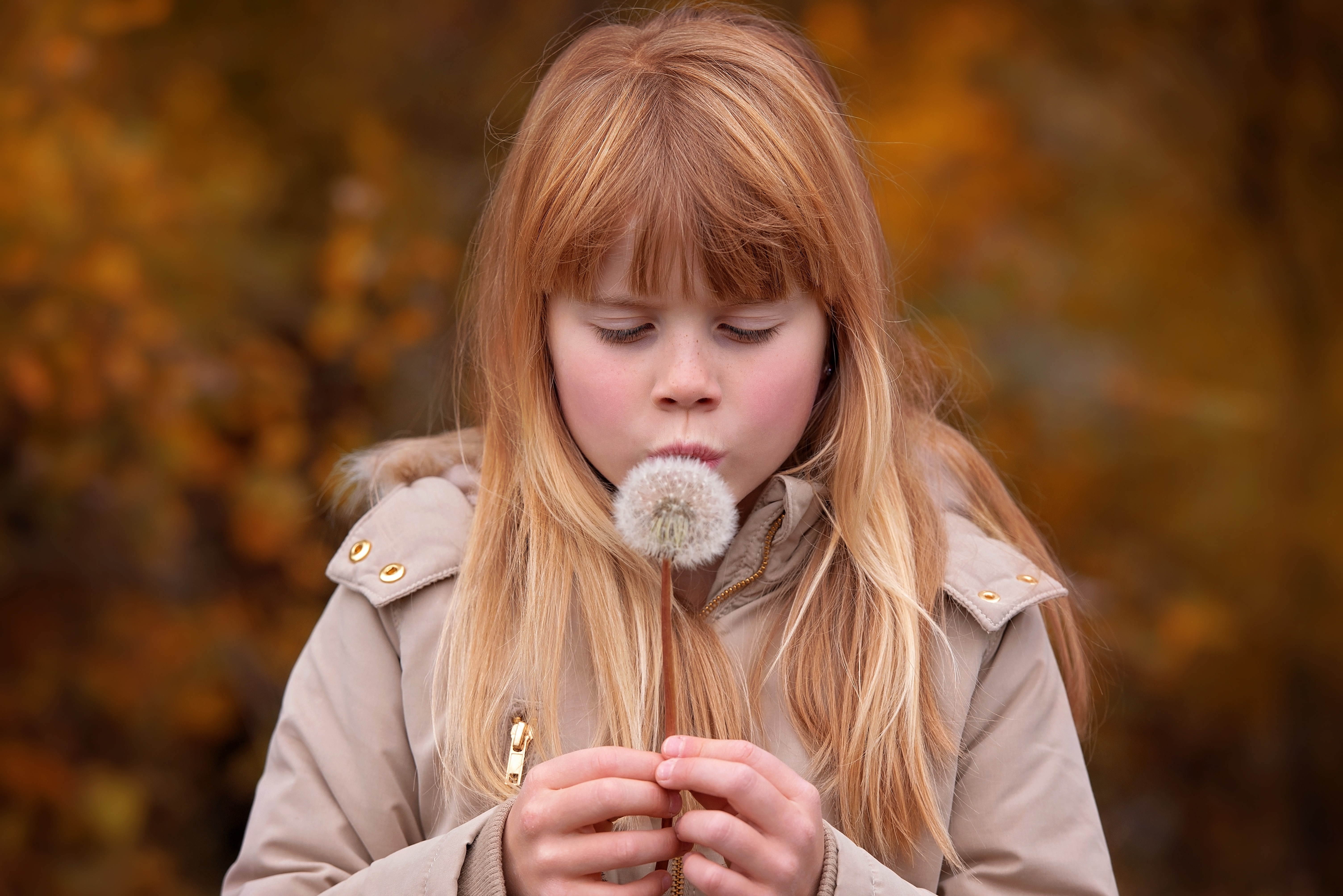 Wallpapers facial expression long hair child on the desktop