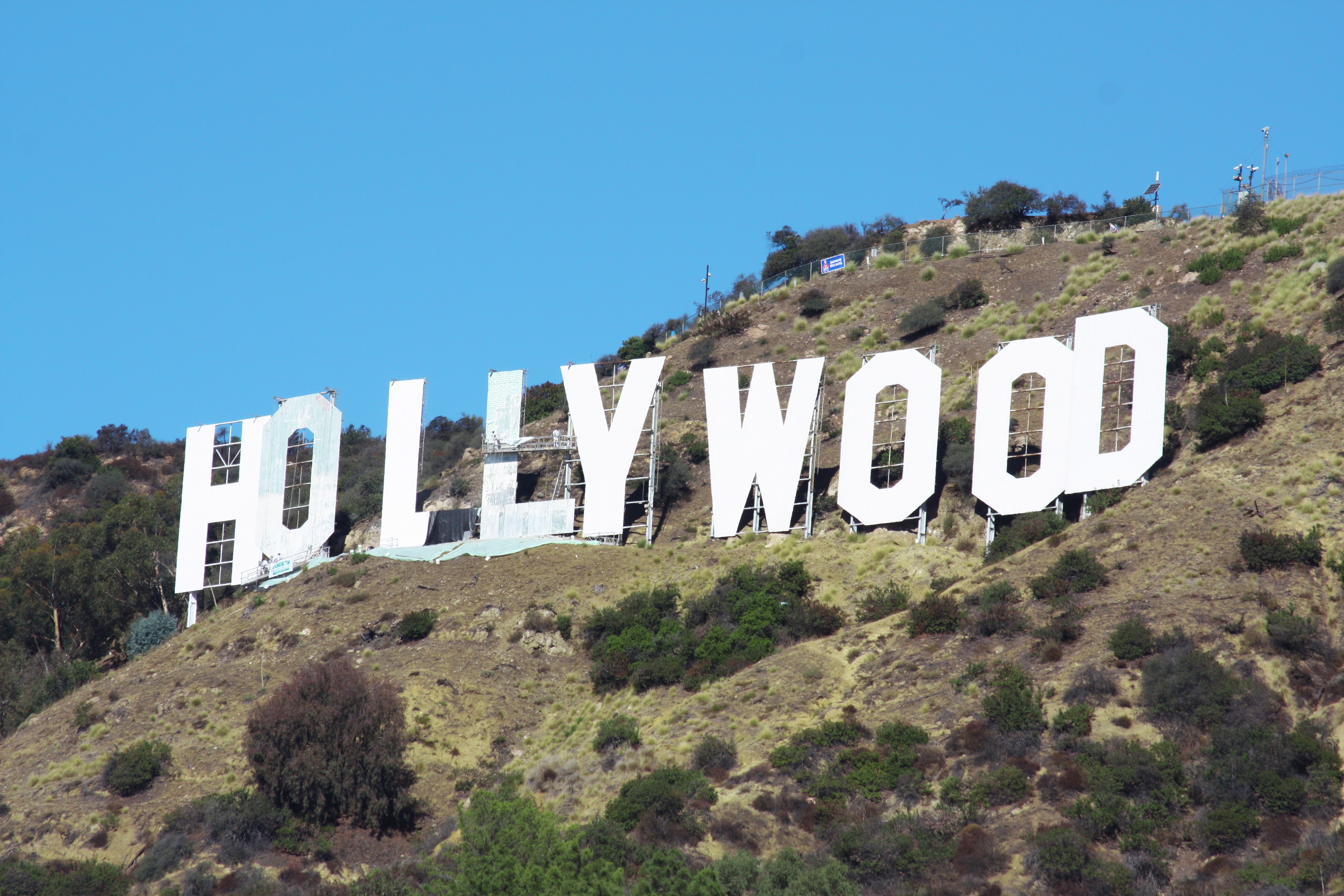 Free photo The sign on the mountainside at the entrance to los angeles.