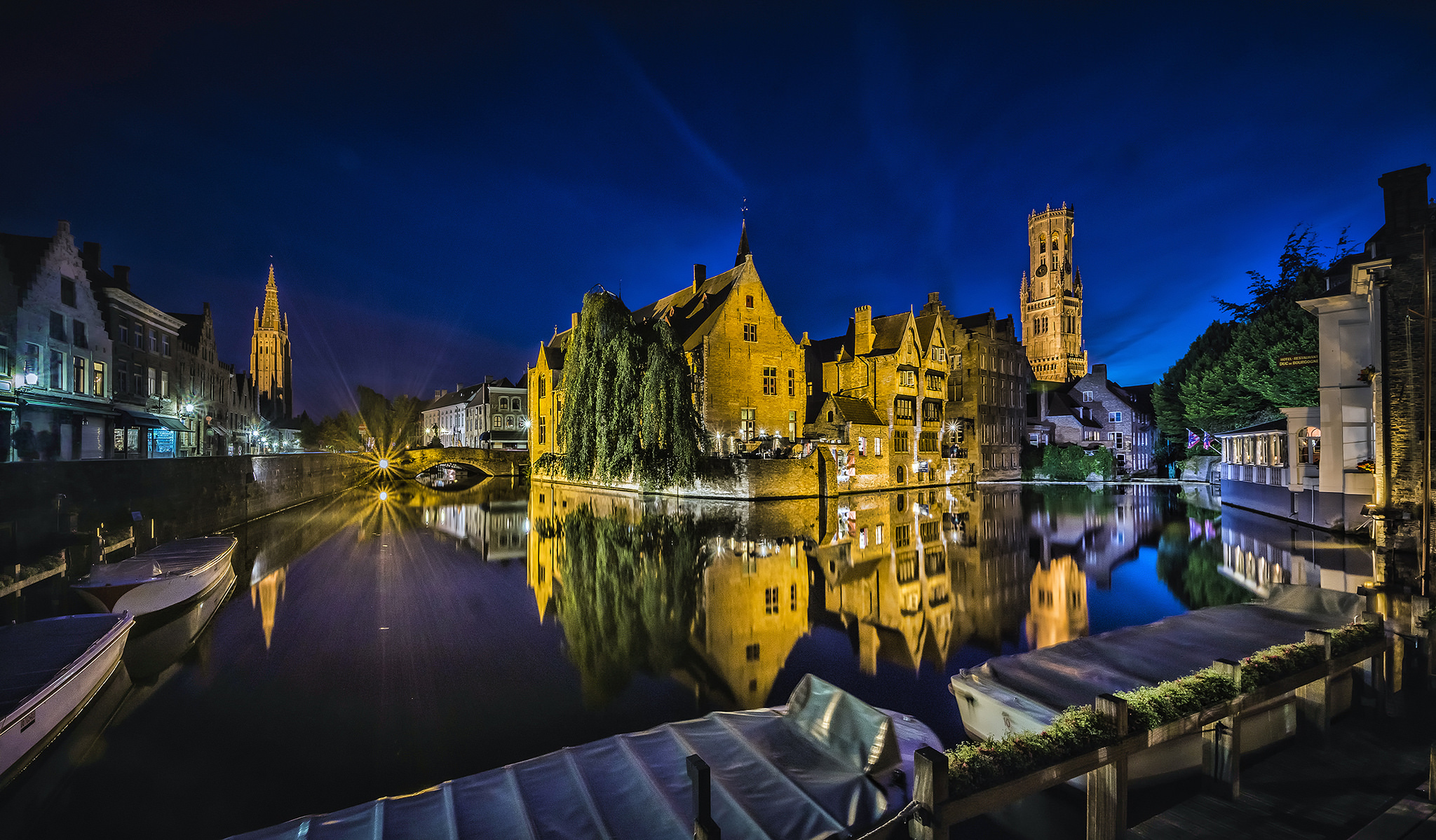 Wallpapers night city Belgium Bruges on the desktop