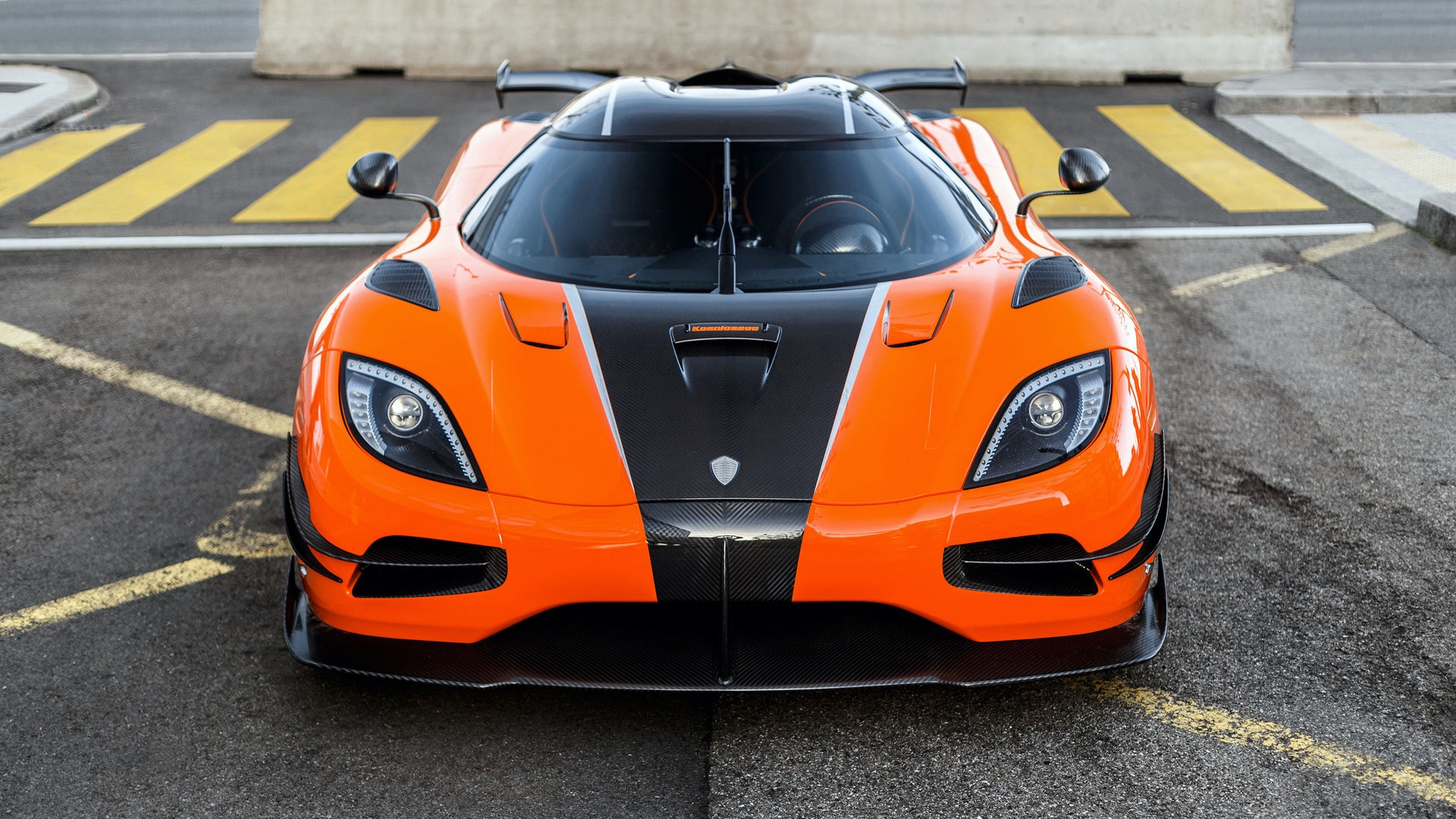 Free photo Koenigsegg Agera front view