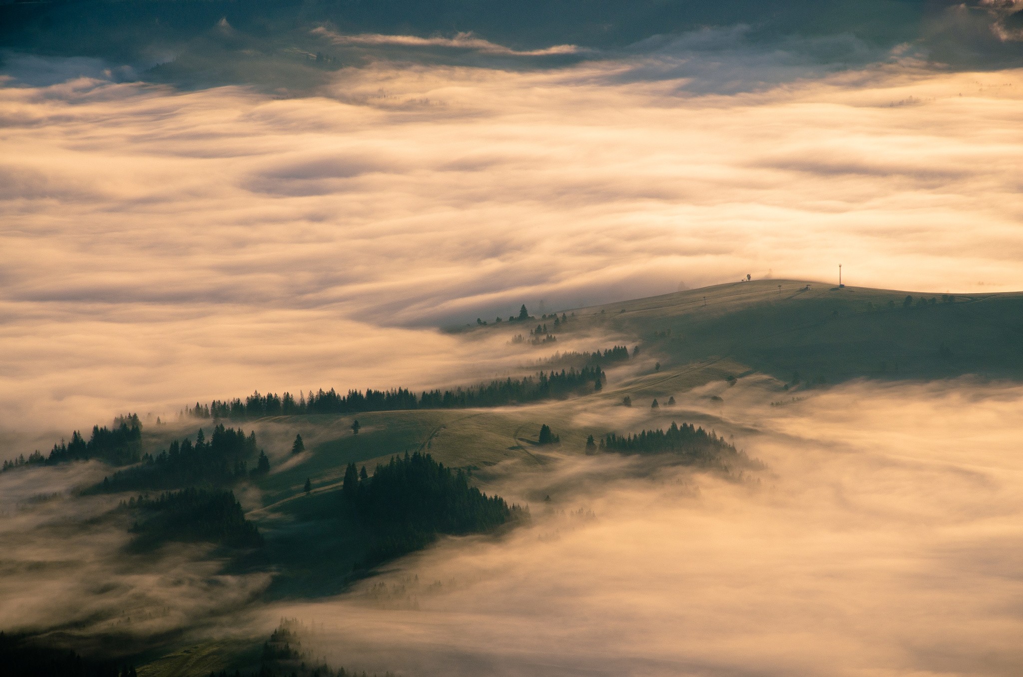 Wallpapers hills meteorological phenomenon sunrise on the desktop