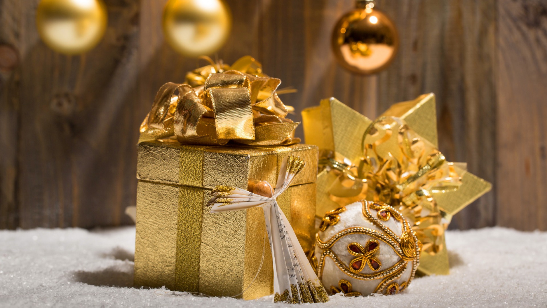 Wallpapers gold decor holiday on the desktop