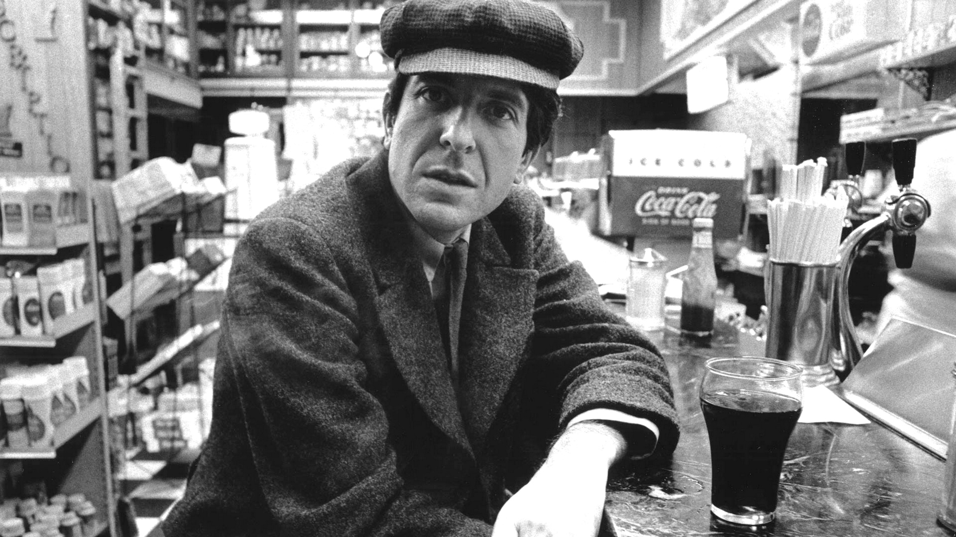 桌面上的壁纸单铬 街道 道路