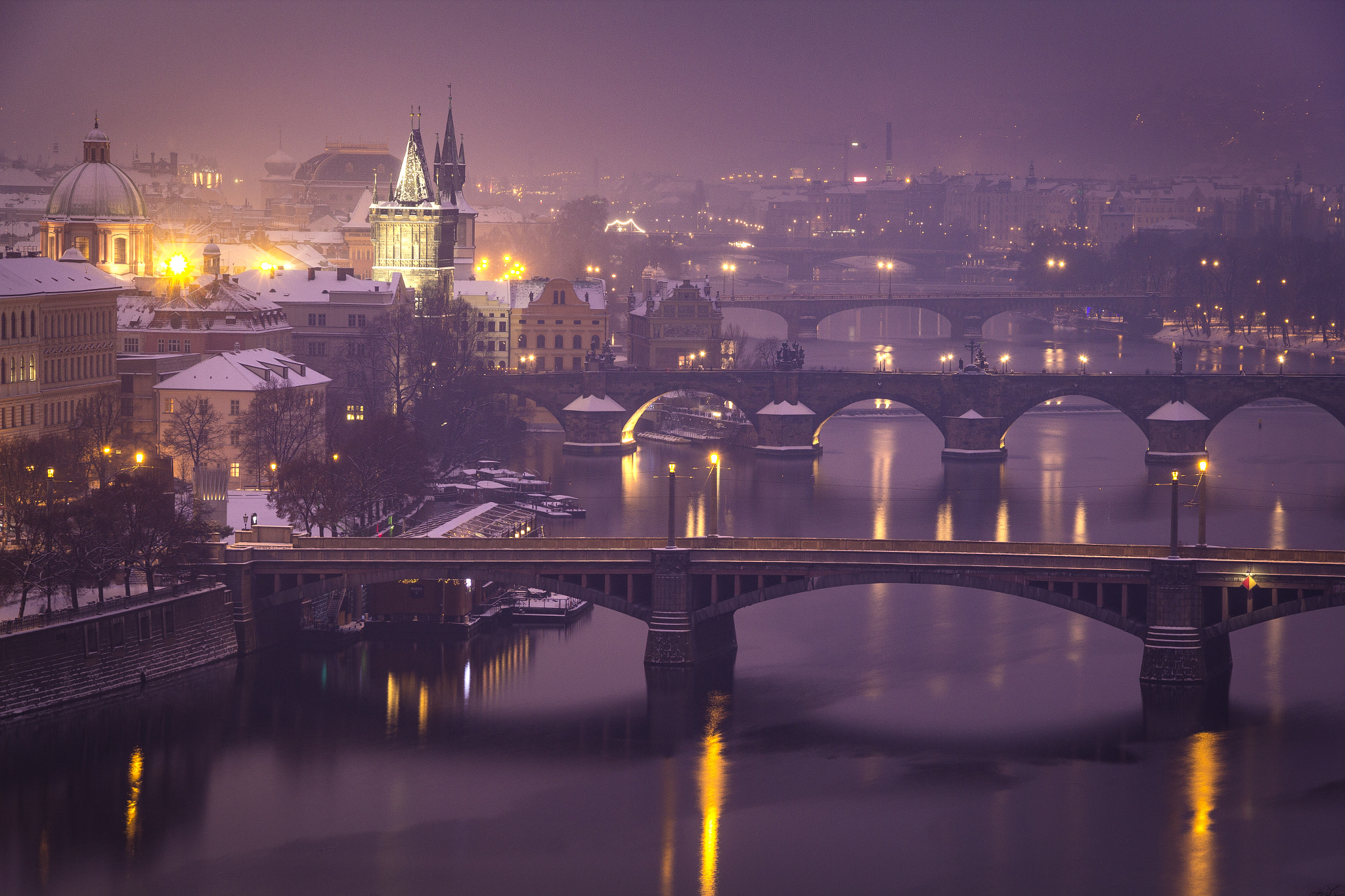 Wallpapers Prague night winter on the desktop