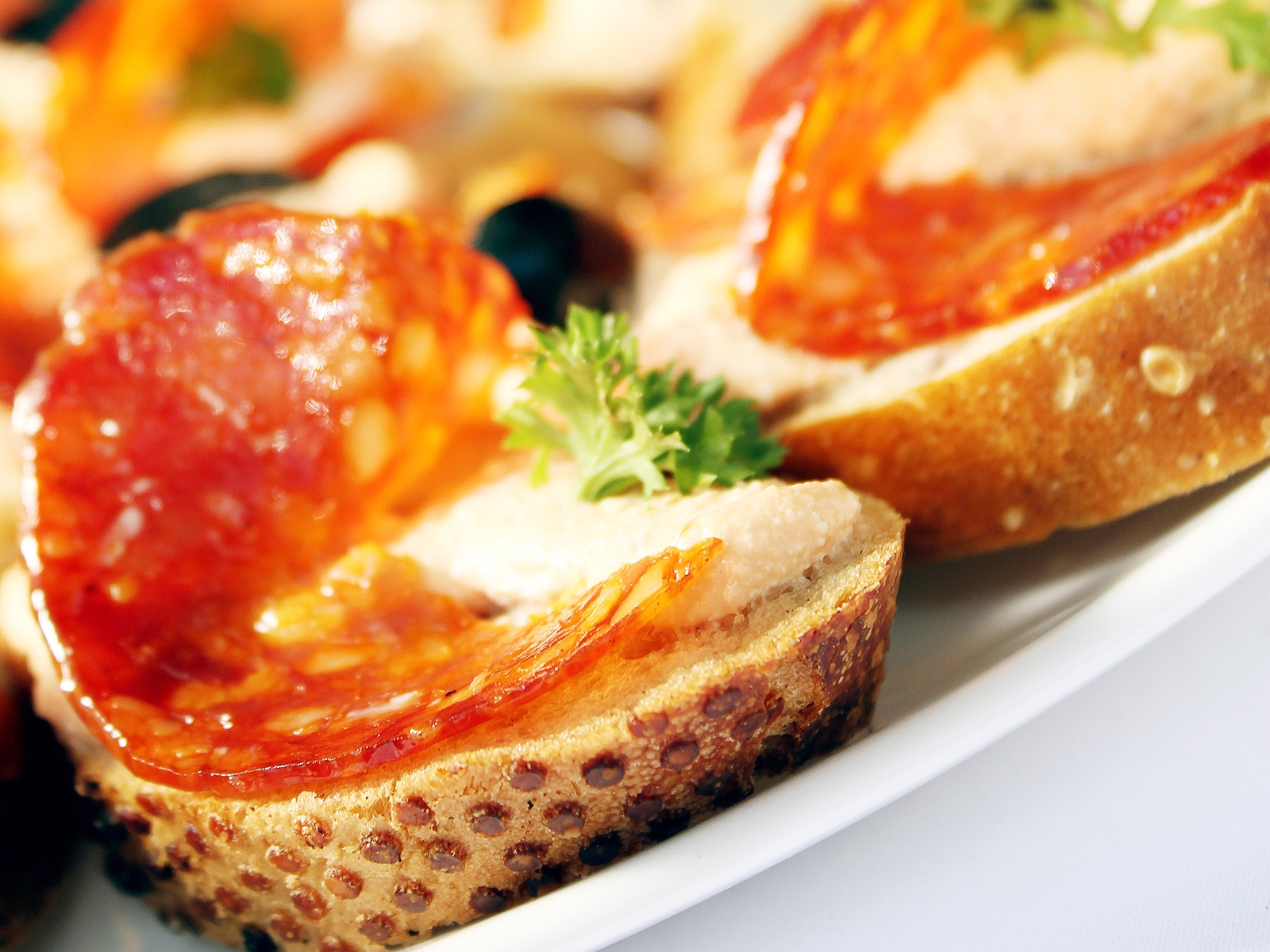 Wallpapers meat bread greens on the desktop