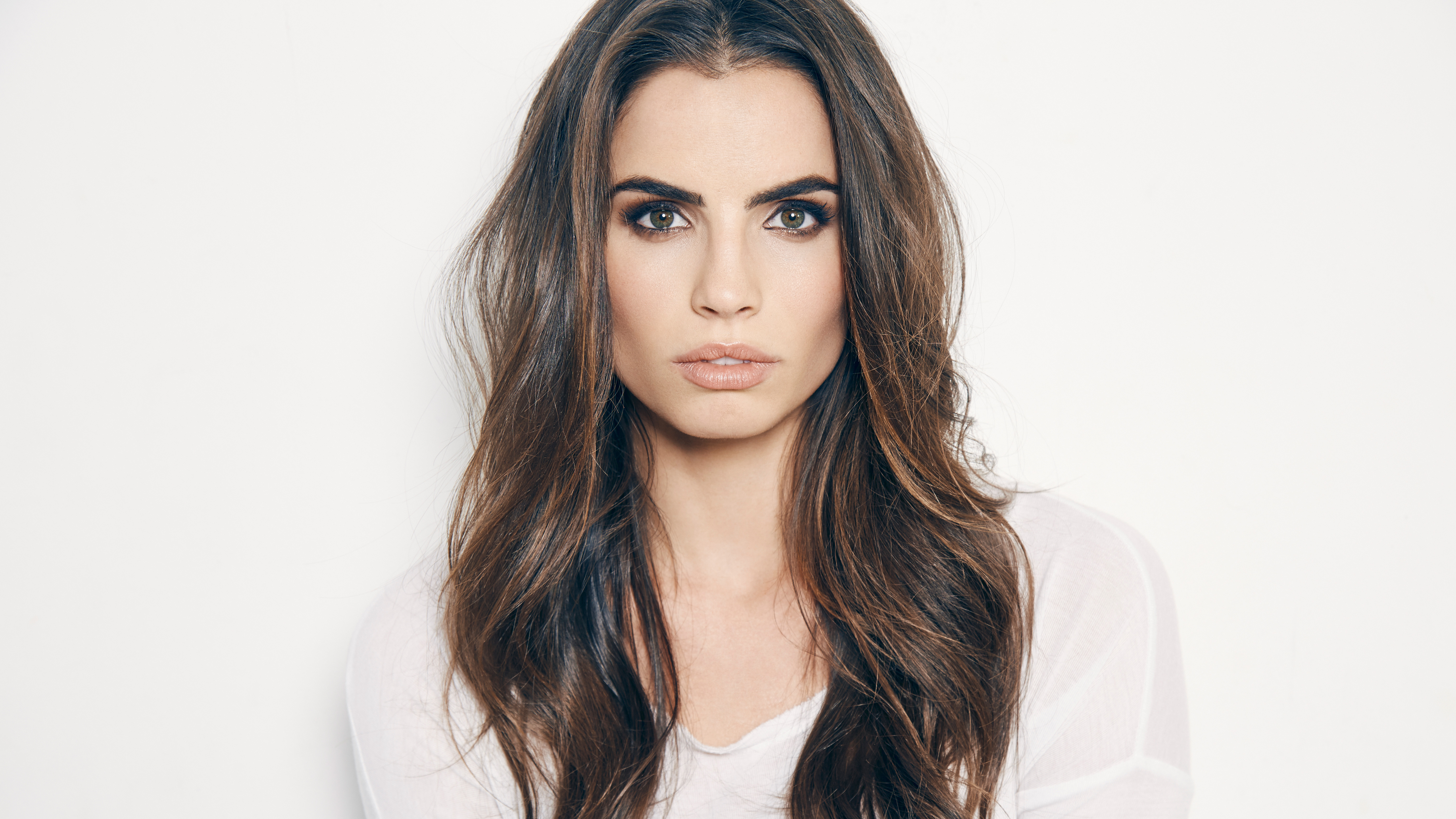 桌面上的壁纸希尔蒂-鲍文 女孩 棕发